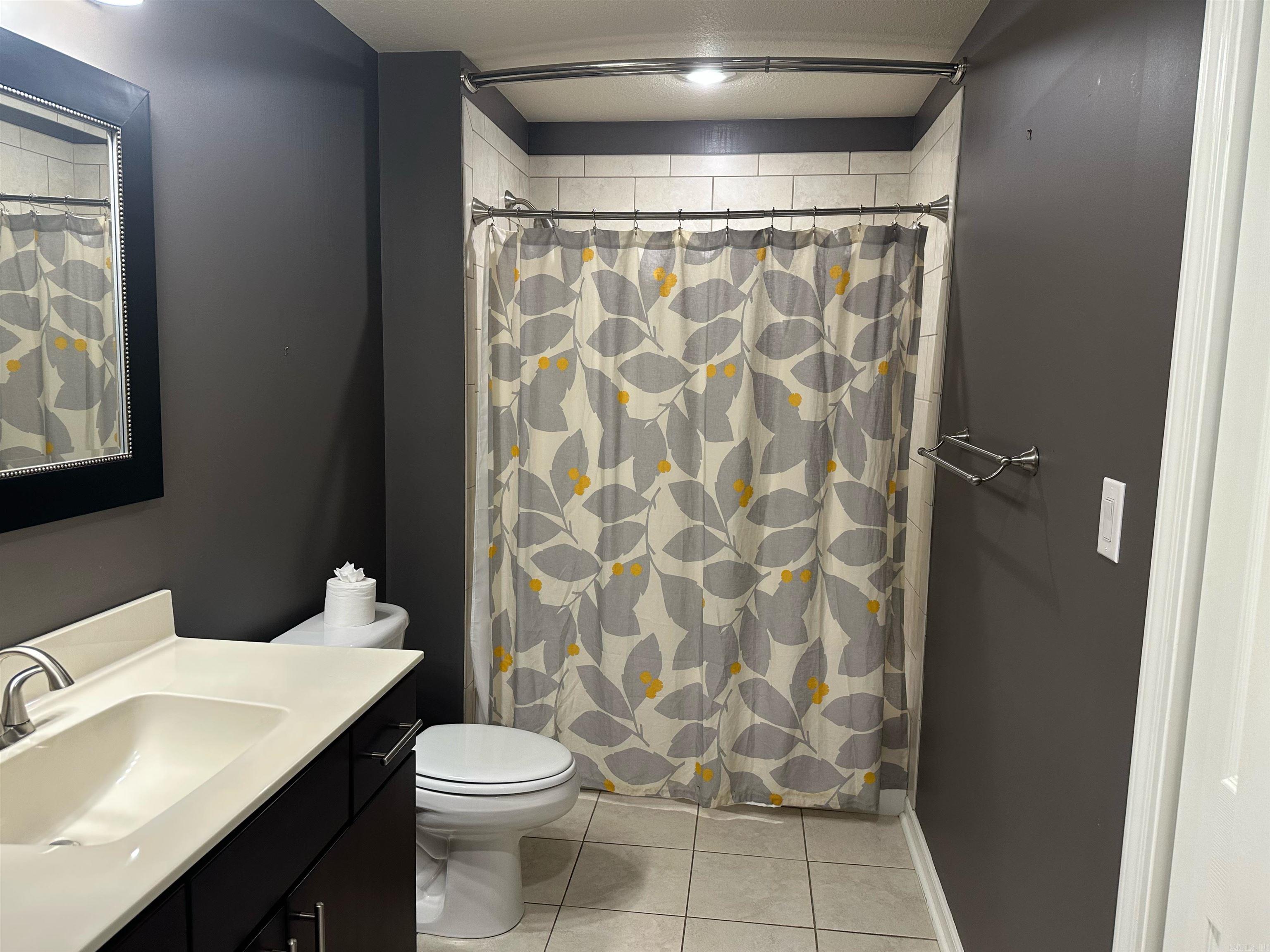 ENCLAVE - Residential