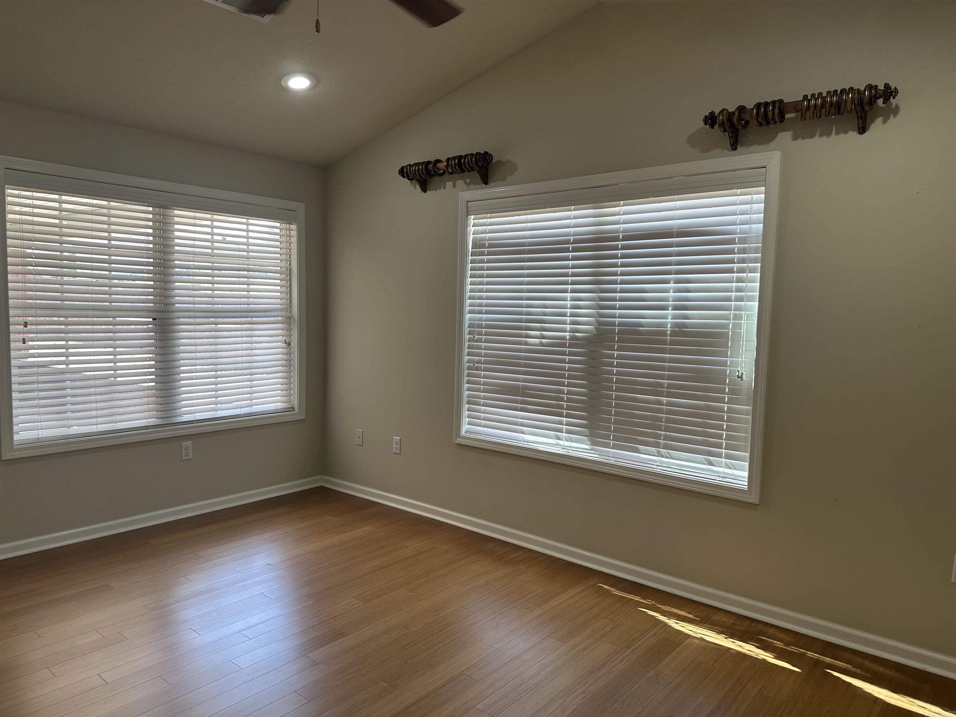 ENCLAVE - Residential