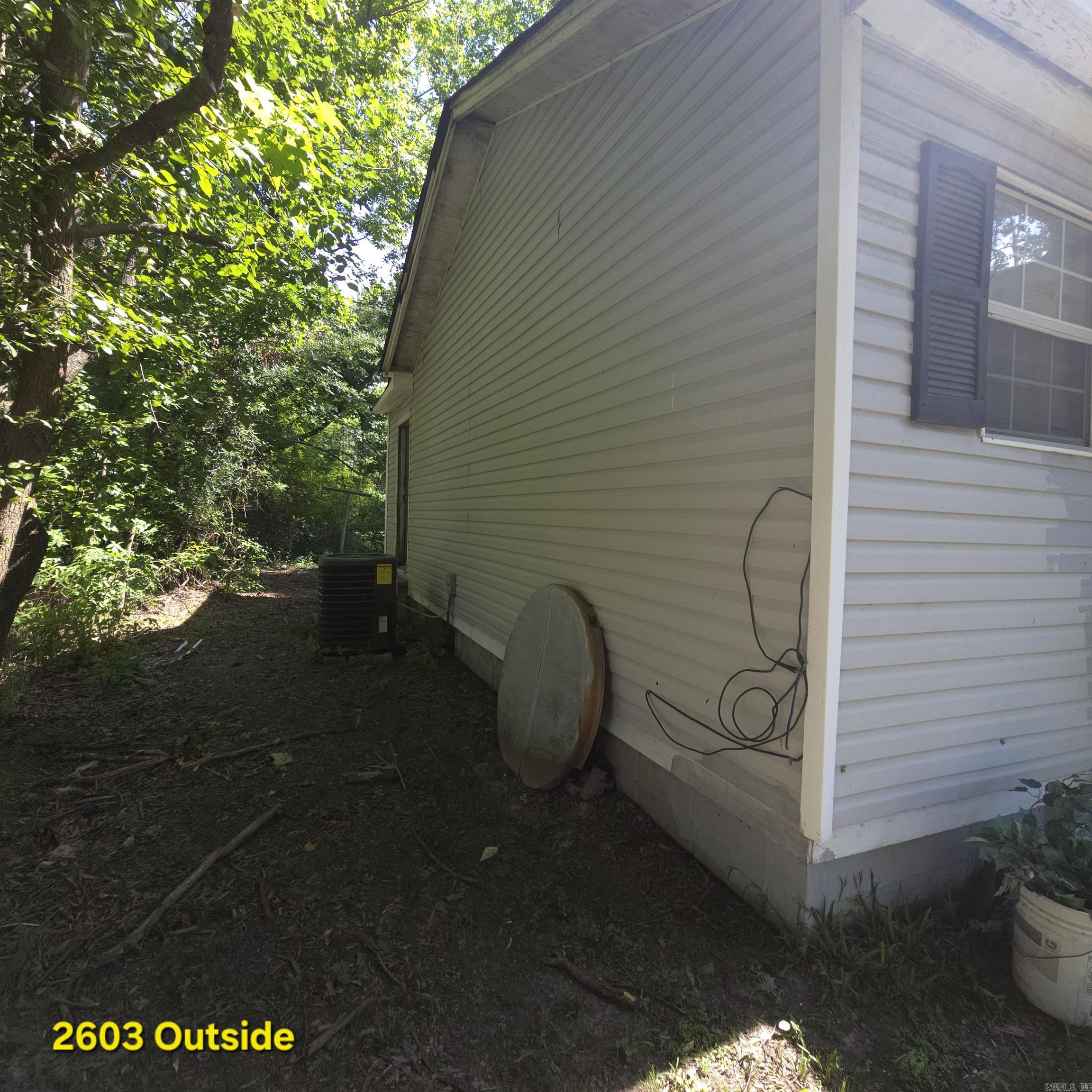 HOWARD BEN PROP - Residential
