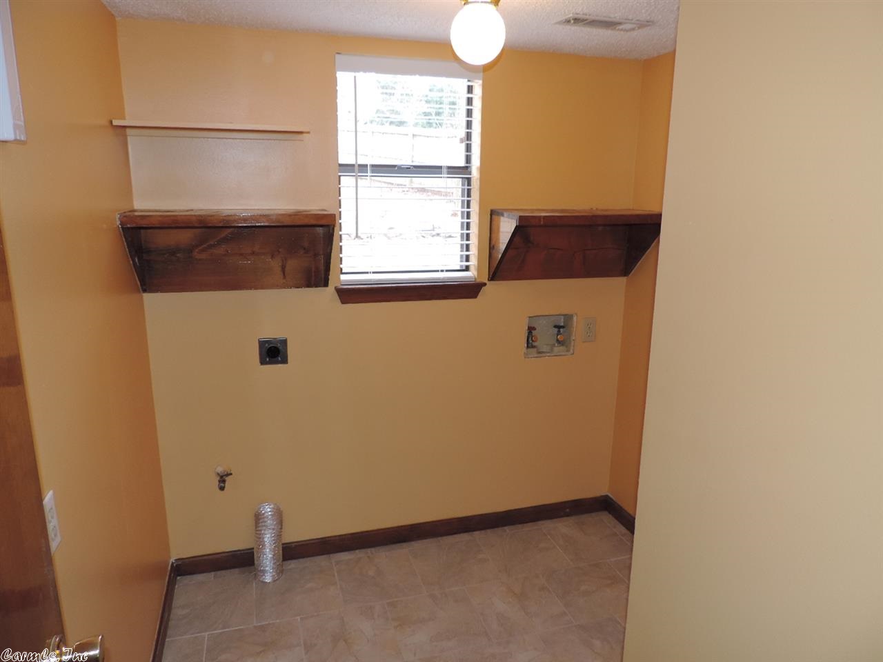 DIAMOND POINTE - Residential