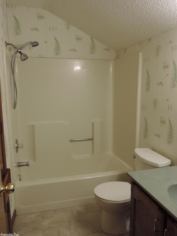 DIAMOND POINTE - Residential