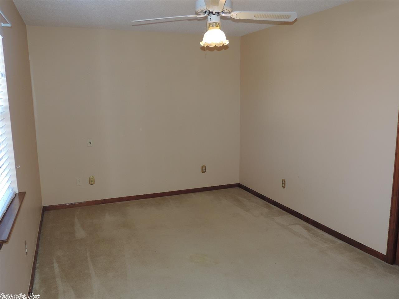 DIAMOND POINTE - Residential