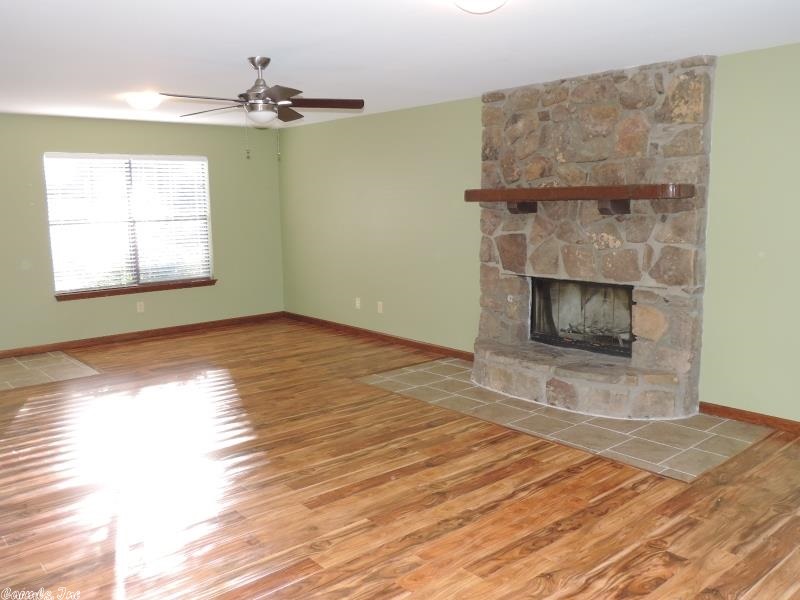 DIAMOND POINTE - Residential