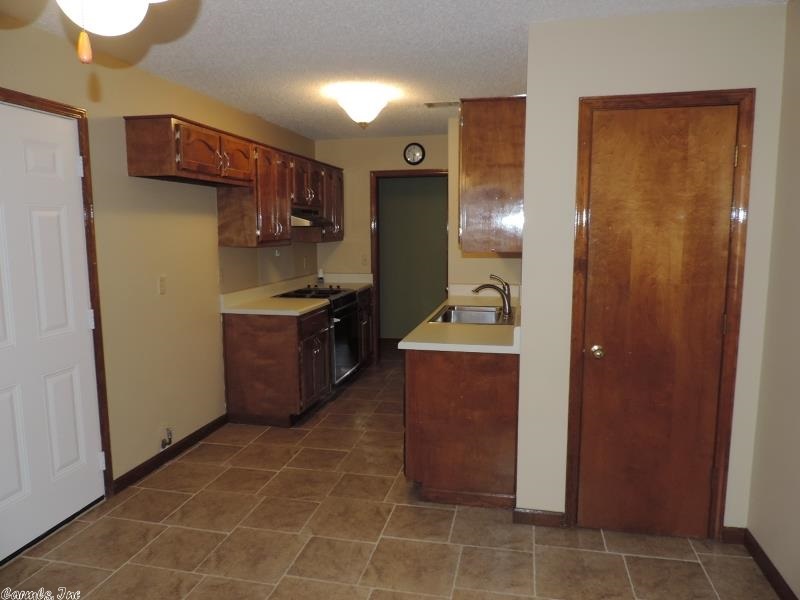 DIAMOND POINTE - Residential