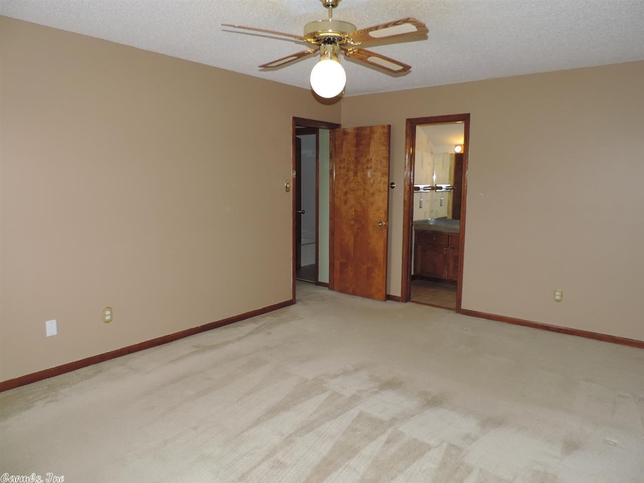 DIAMOND POINTE - Residential