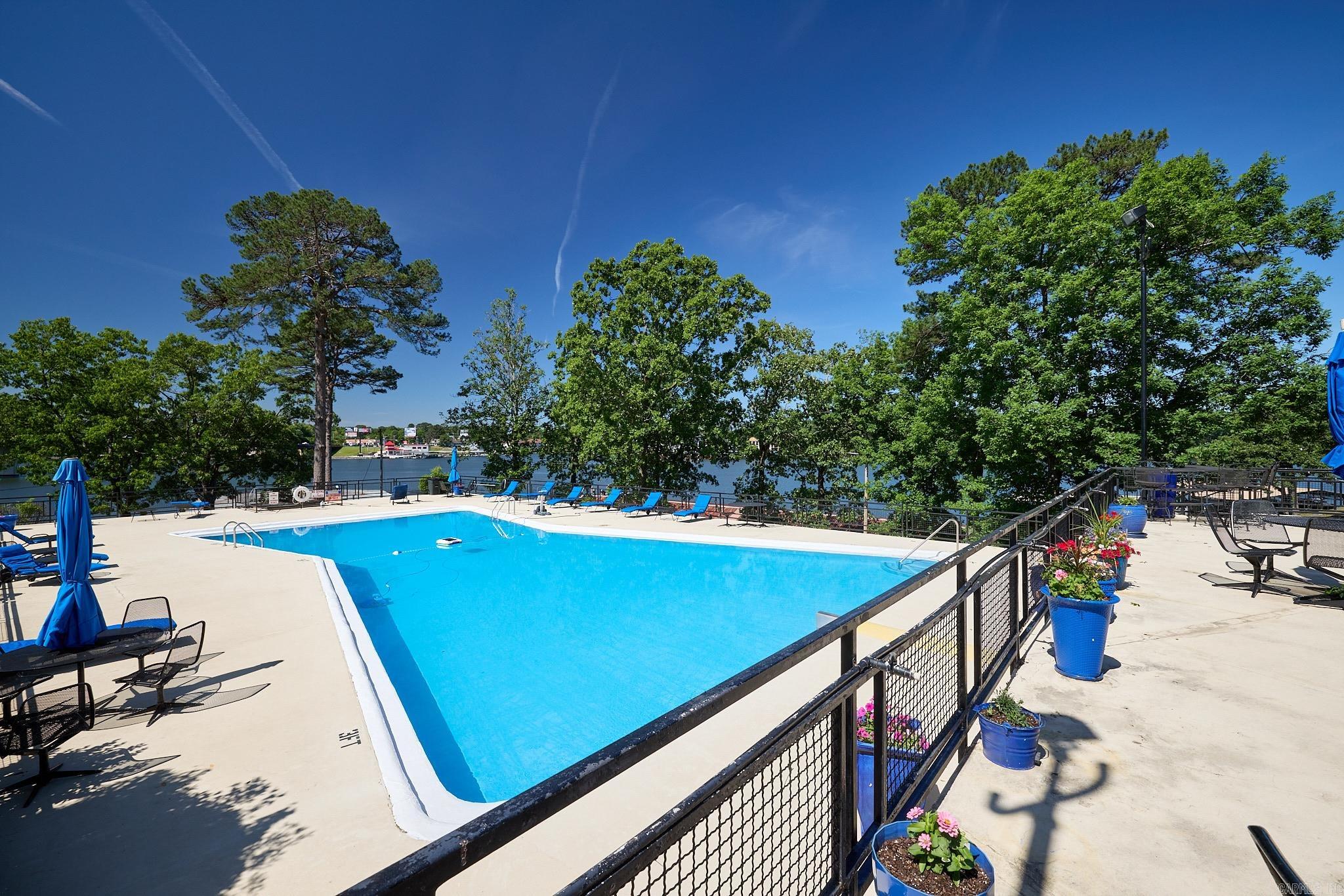 BEACON MANOR HPR - Residential