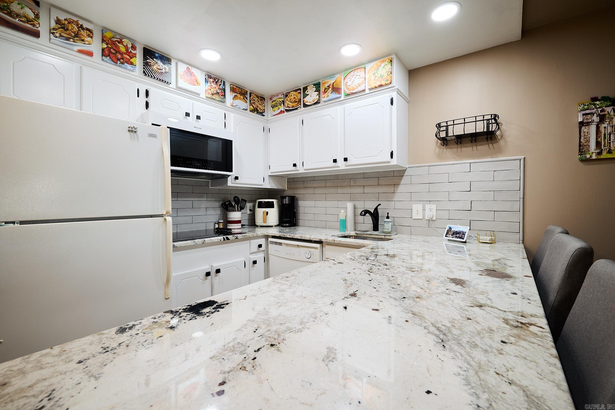 BEACON MANOR HPR - Residential