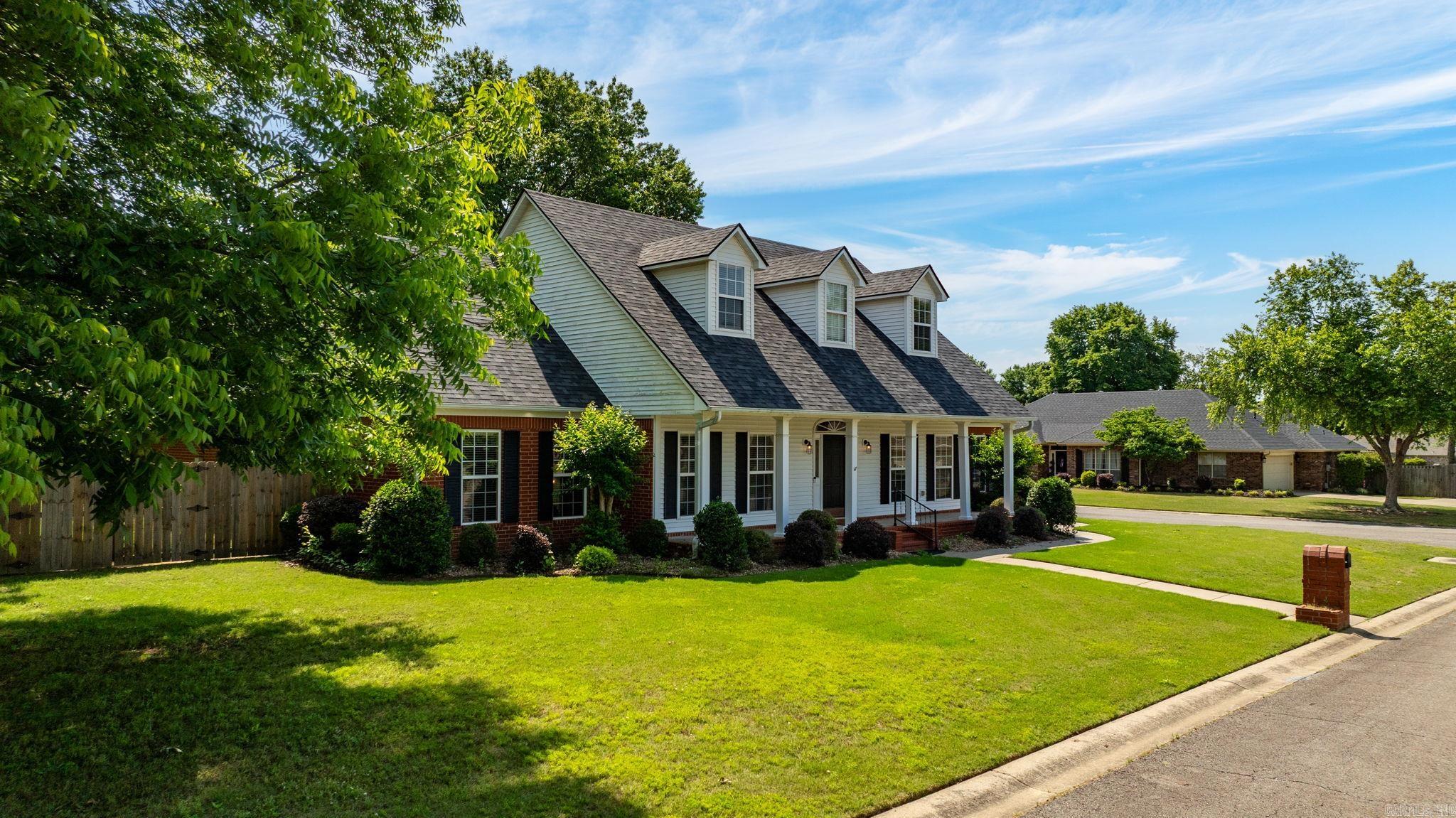 WOODLAND SPRINGS - Residential