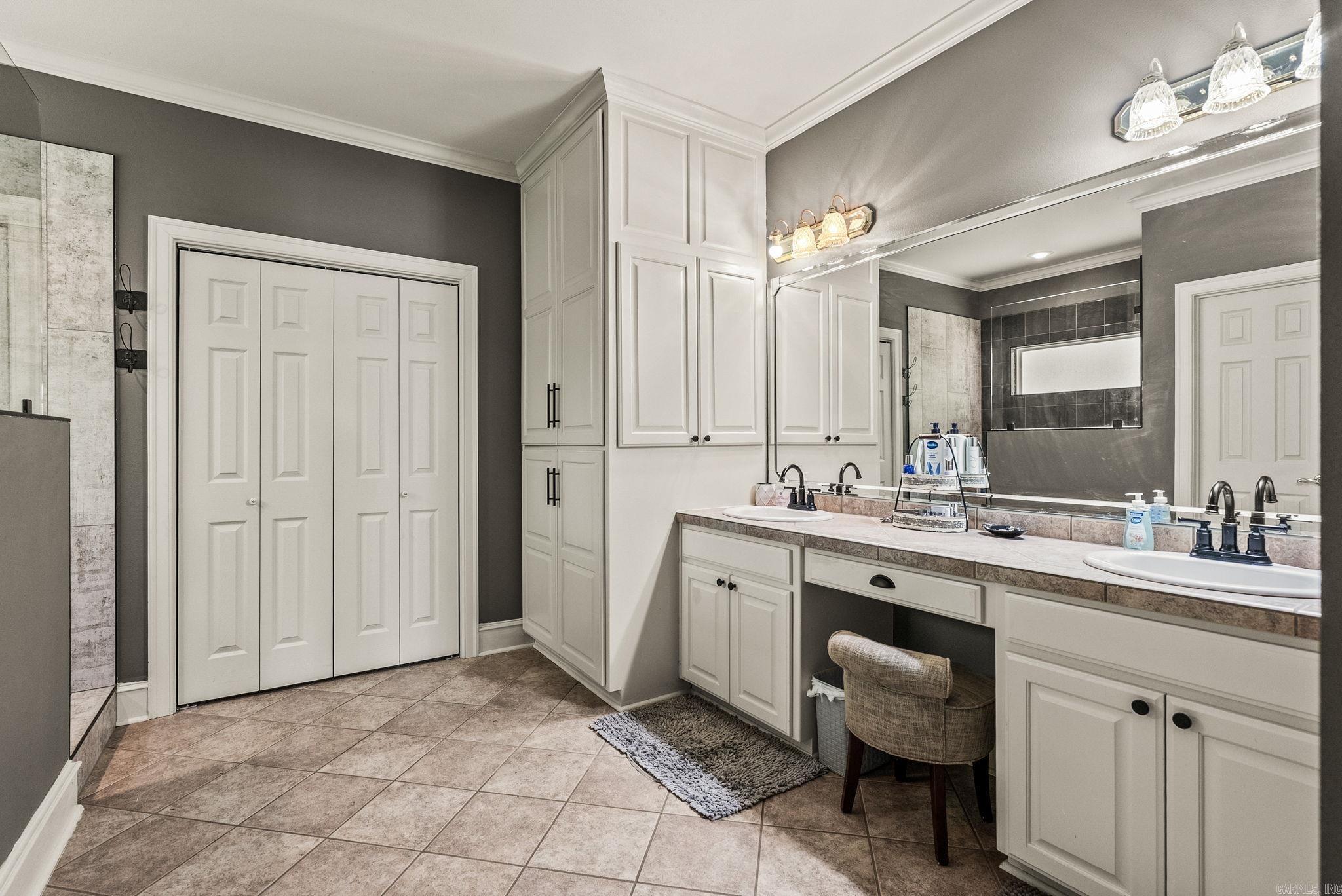 WOODLAND SPRINGS - Residential