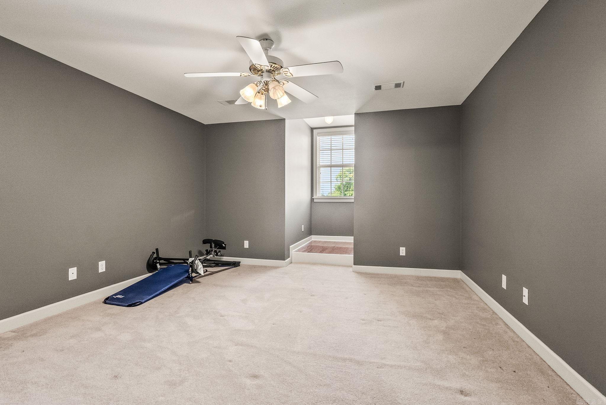WOODLAND SPRINGS - Residential