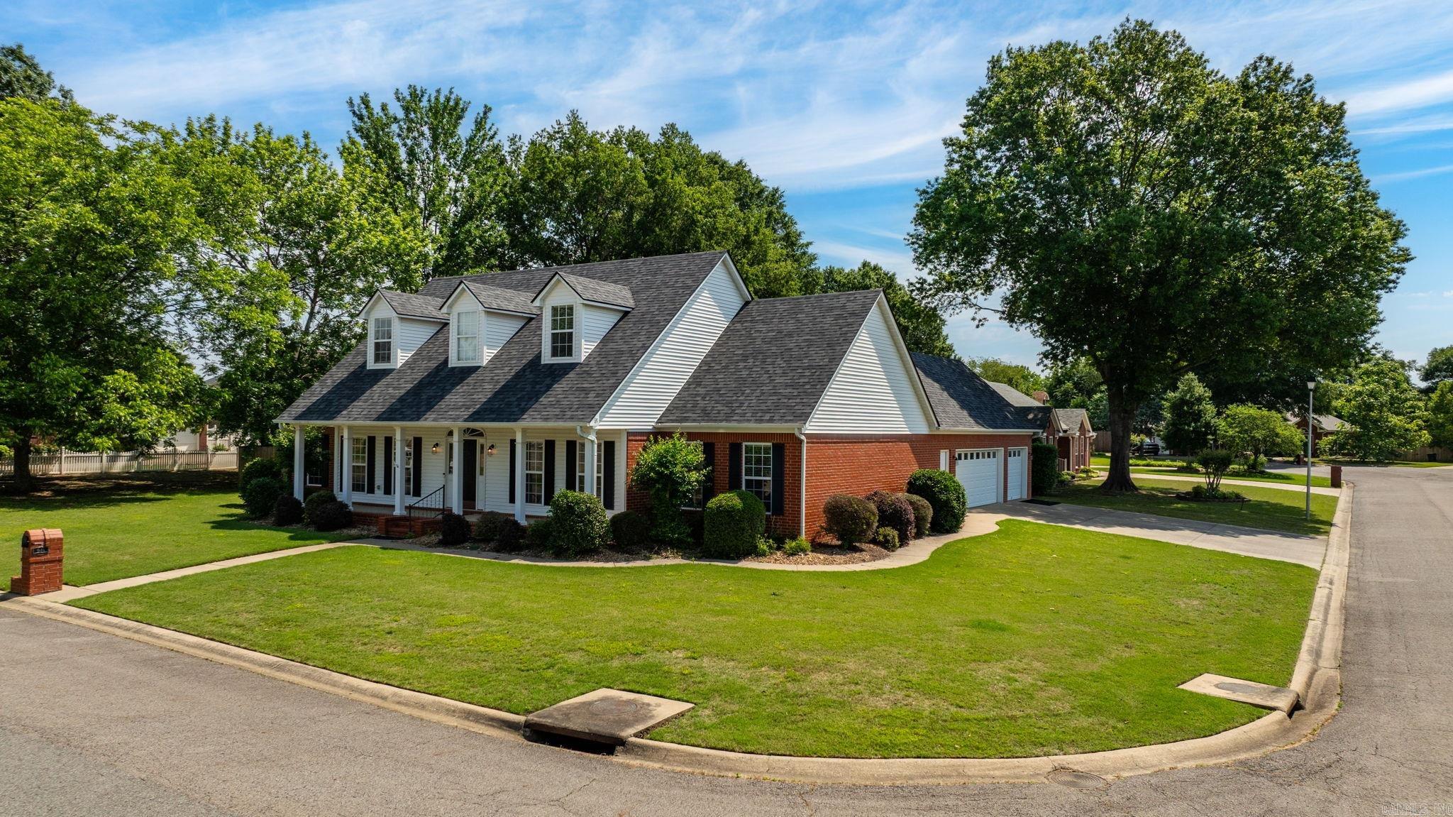 WOODLAND SPRINGS - Residential