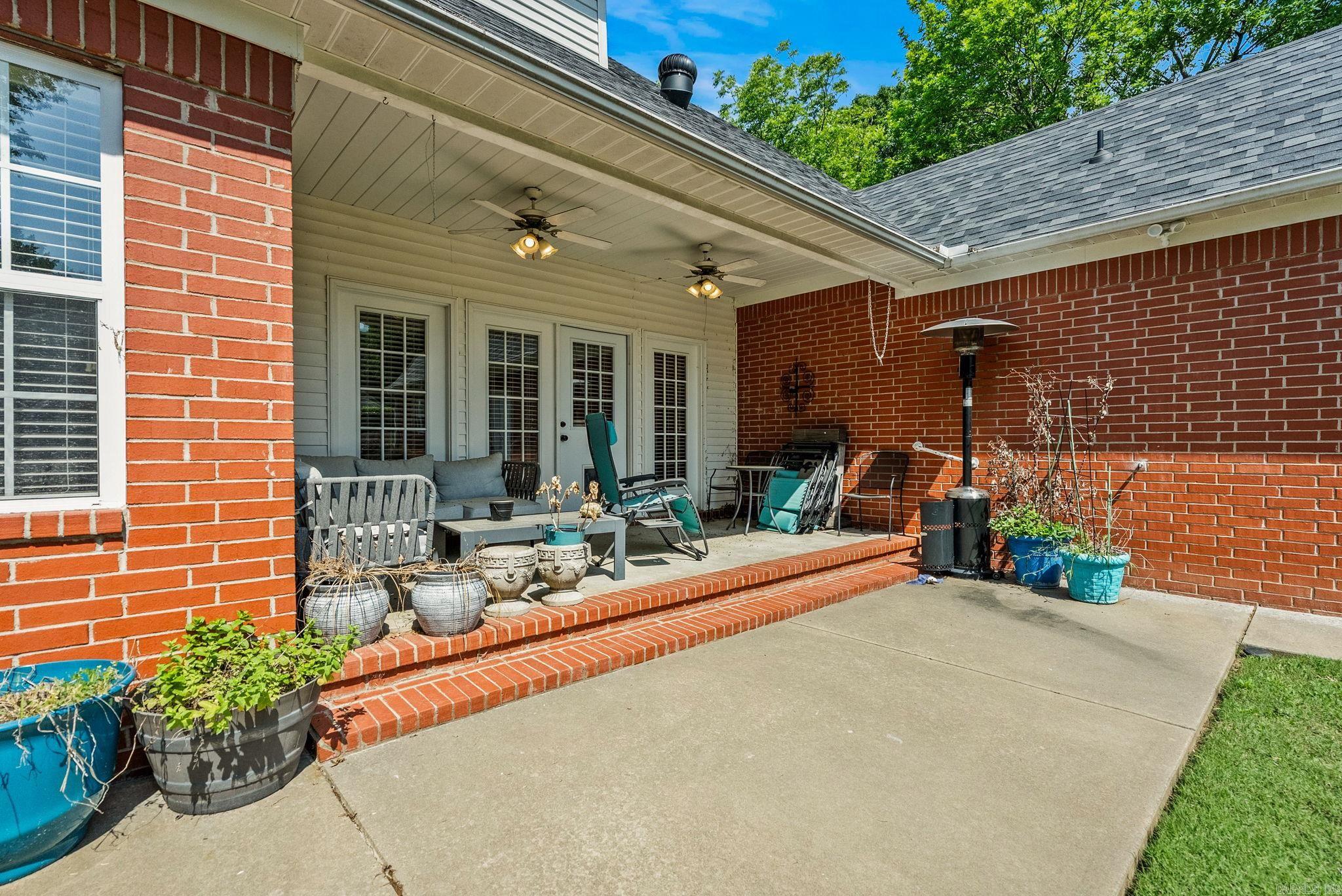 WOODLAND SPRINGS - Residential
