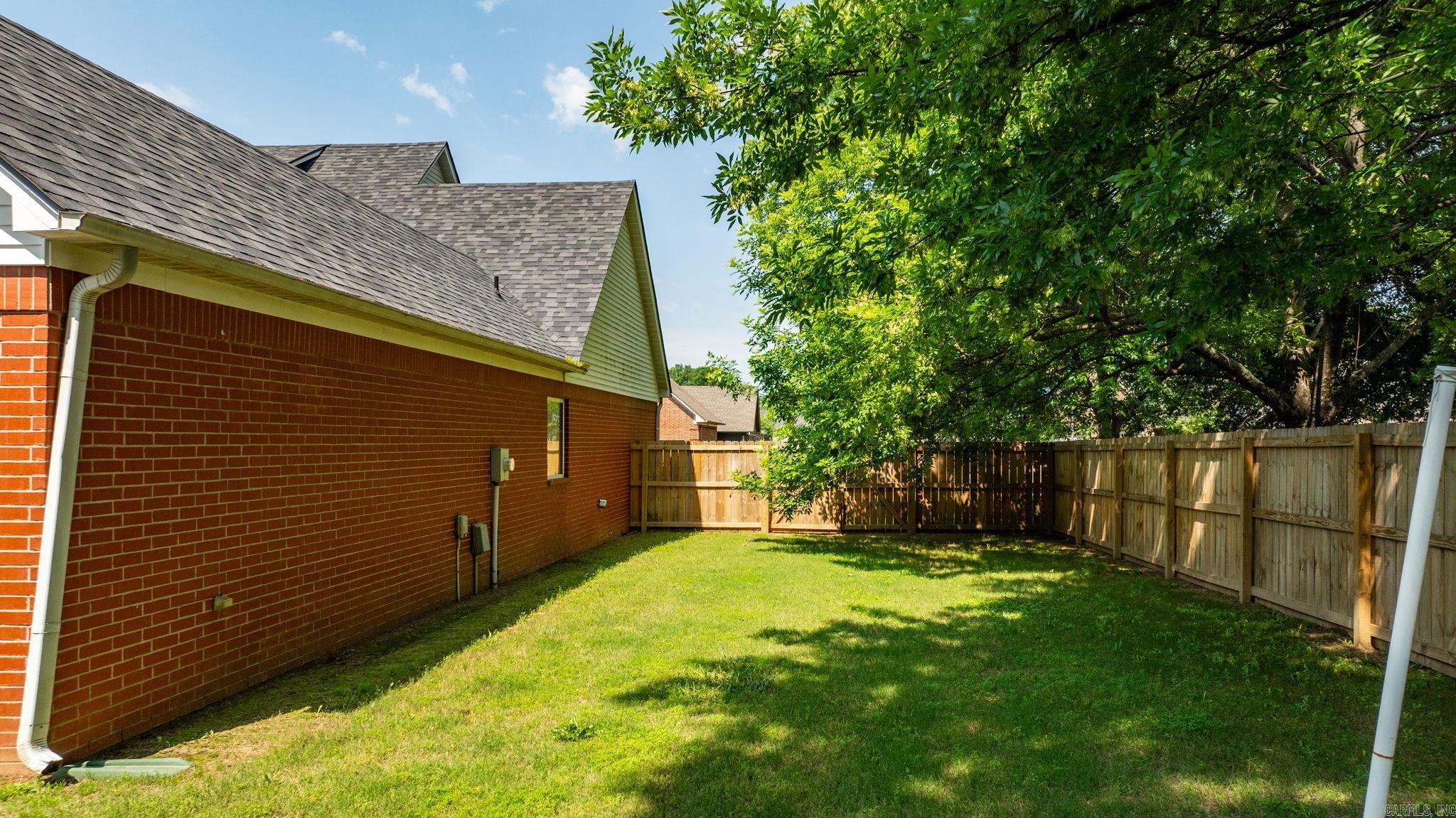WOODLAND SPRINGS - Residential