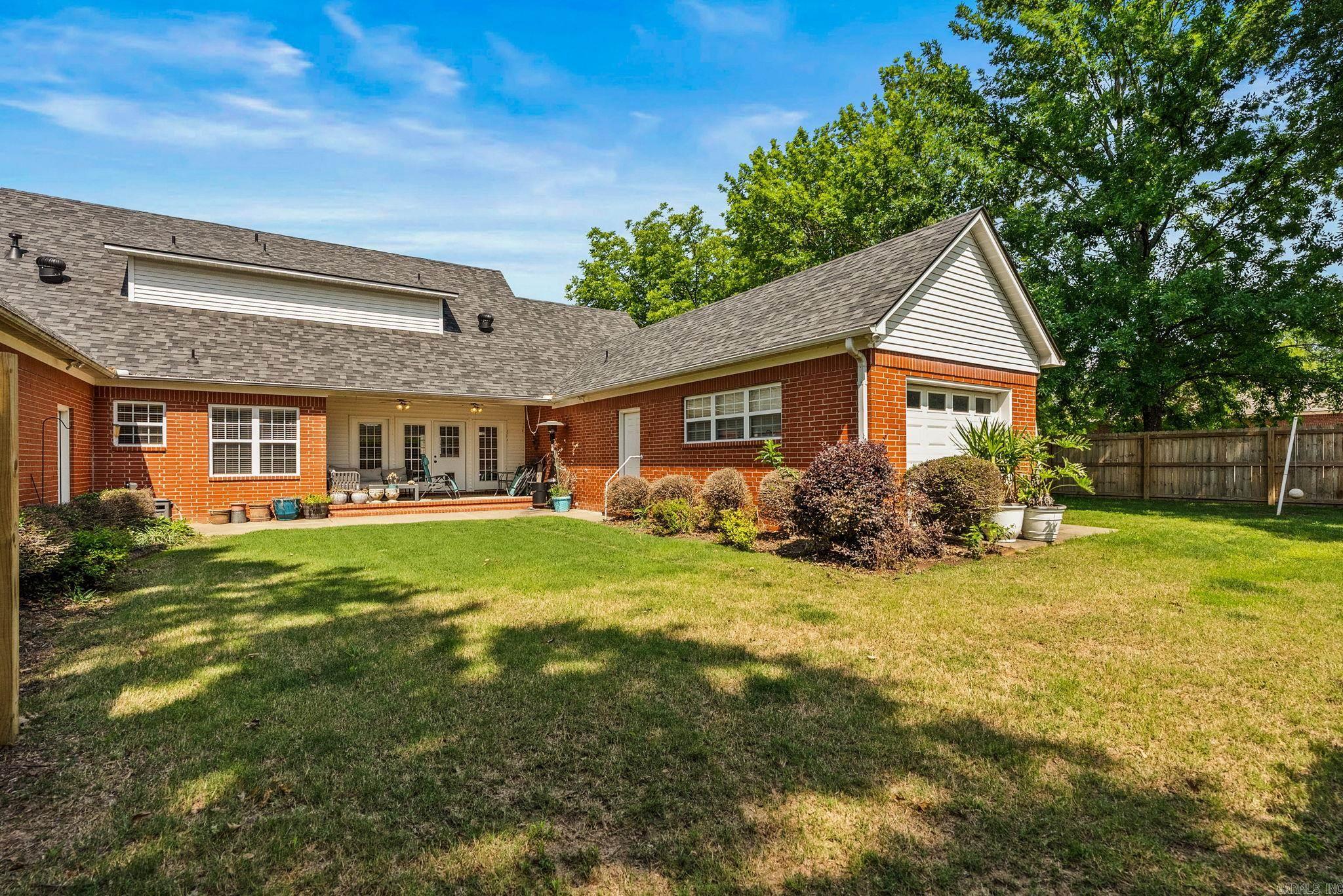 WOODLAND SPRINGS - Residential