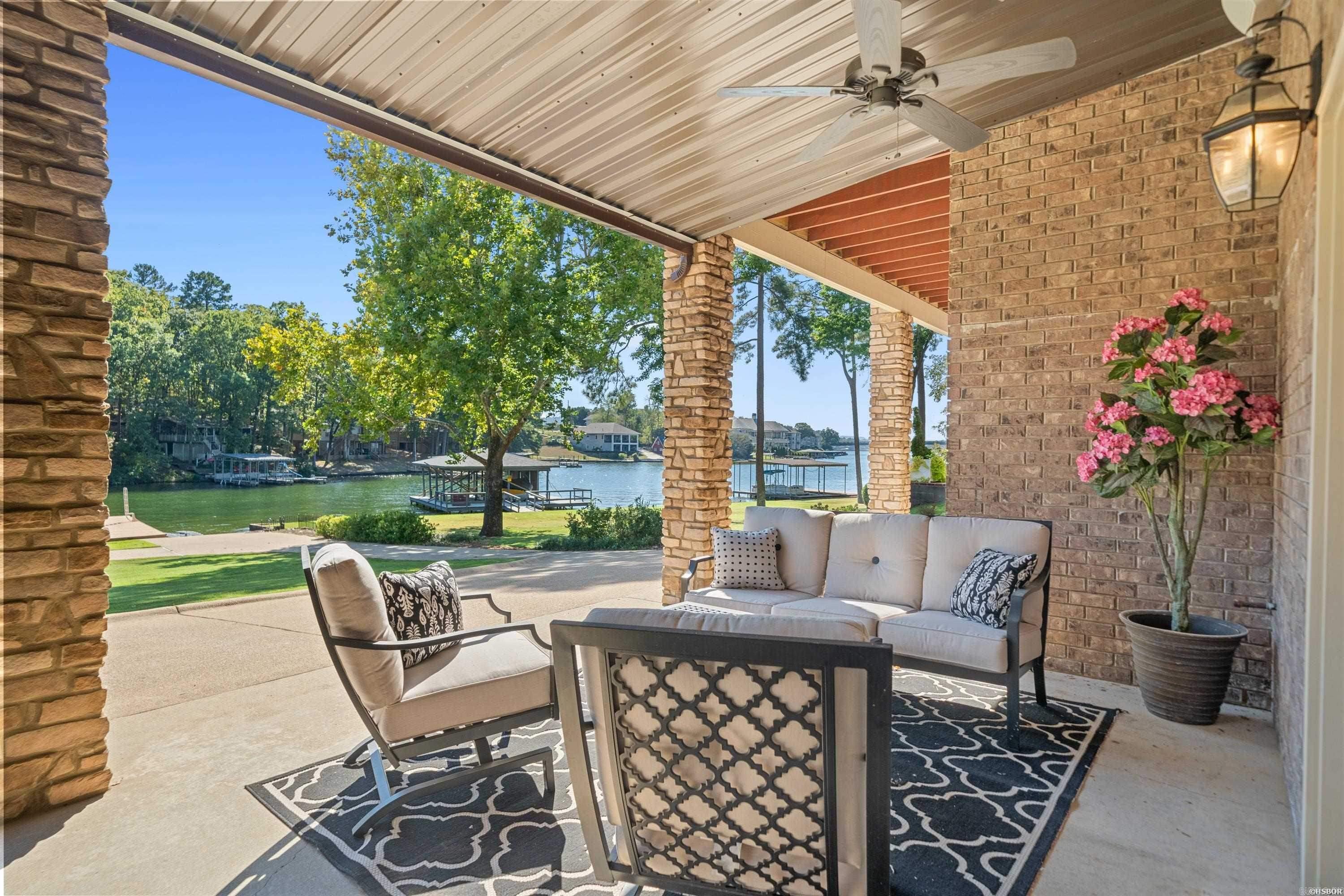 Quinns Lake Park - Residential