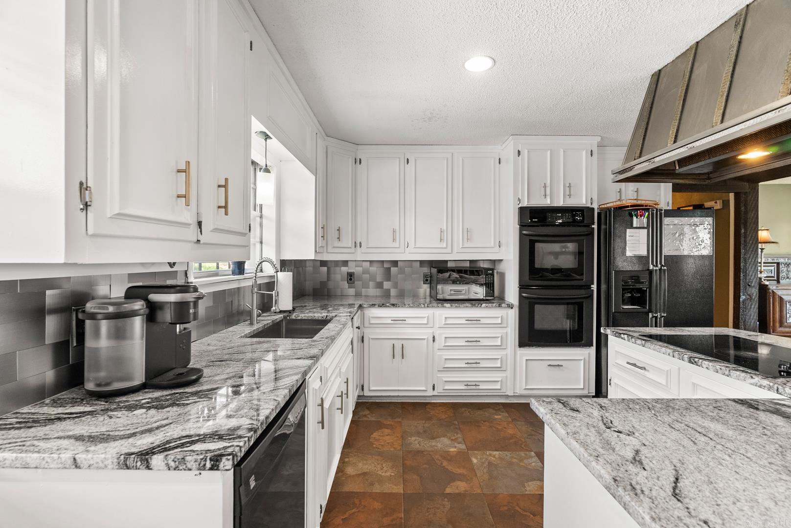 BRIARWOOD - Residential