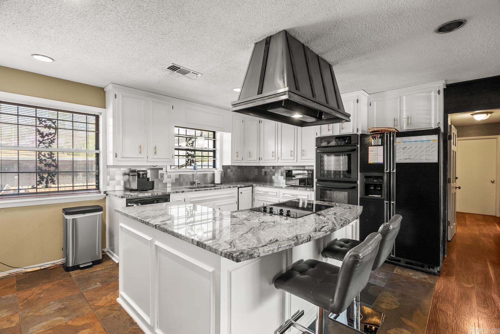 BRIARWOOD - Residential