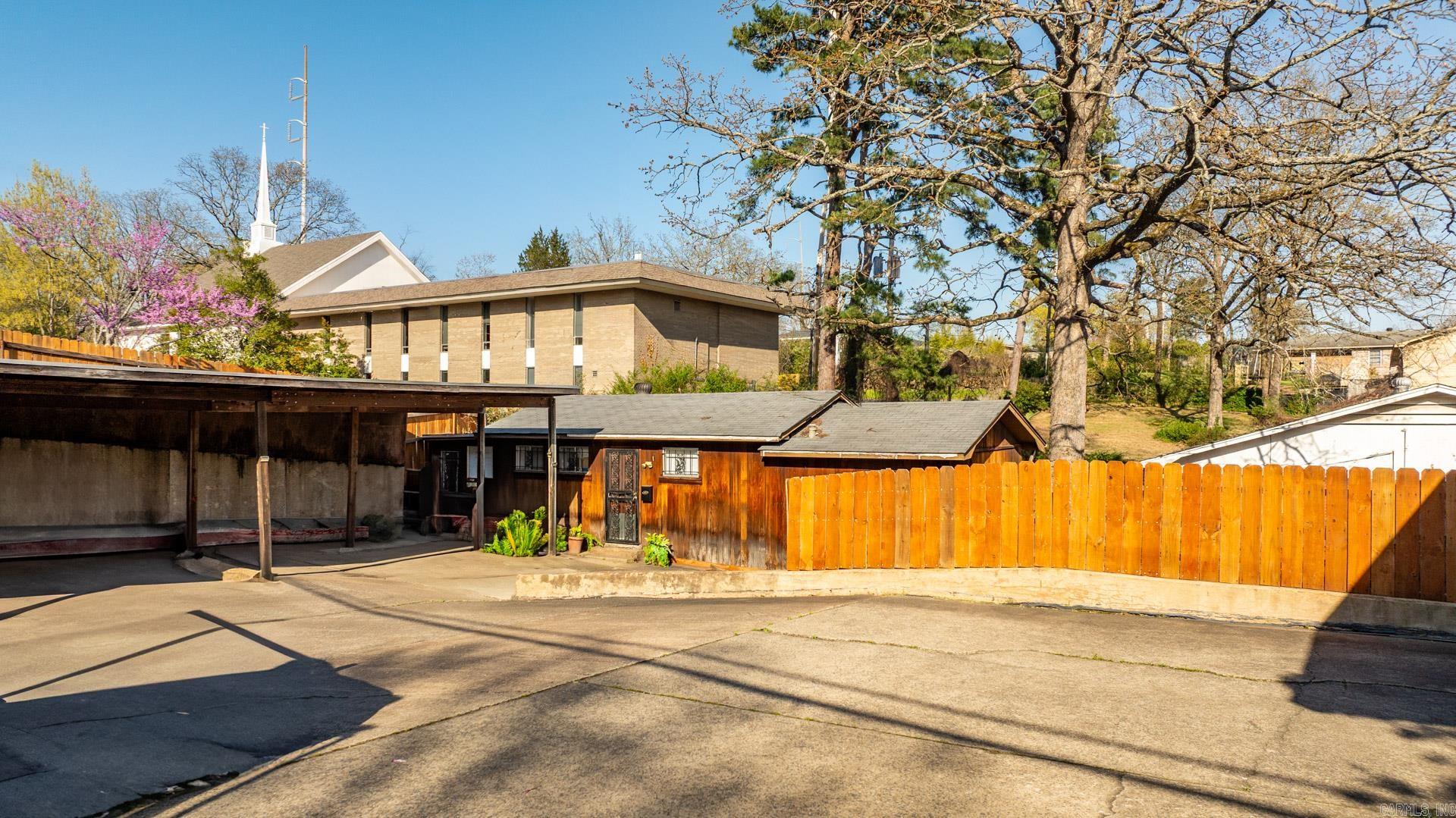 BRIARWOOD - Residential