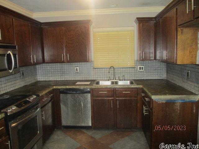 STONEWALL - Residential