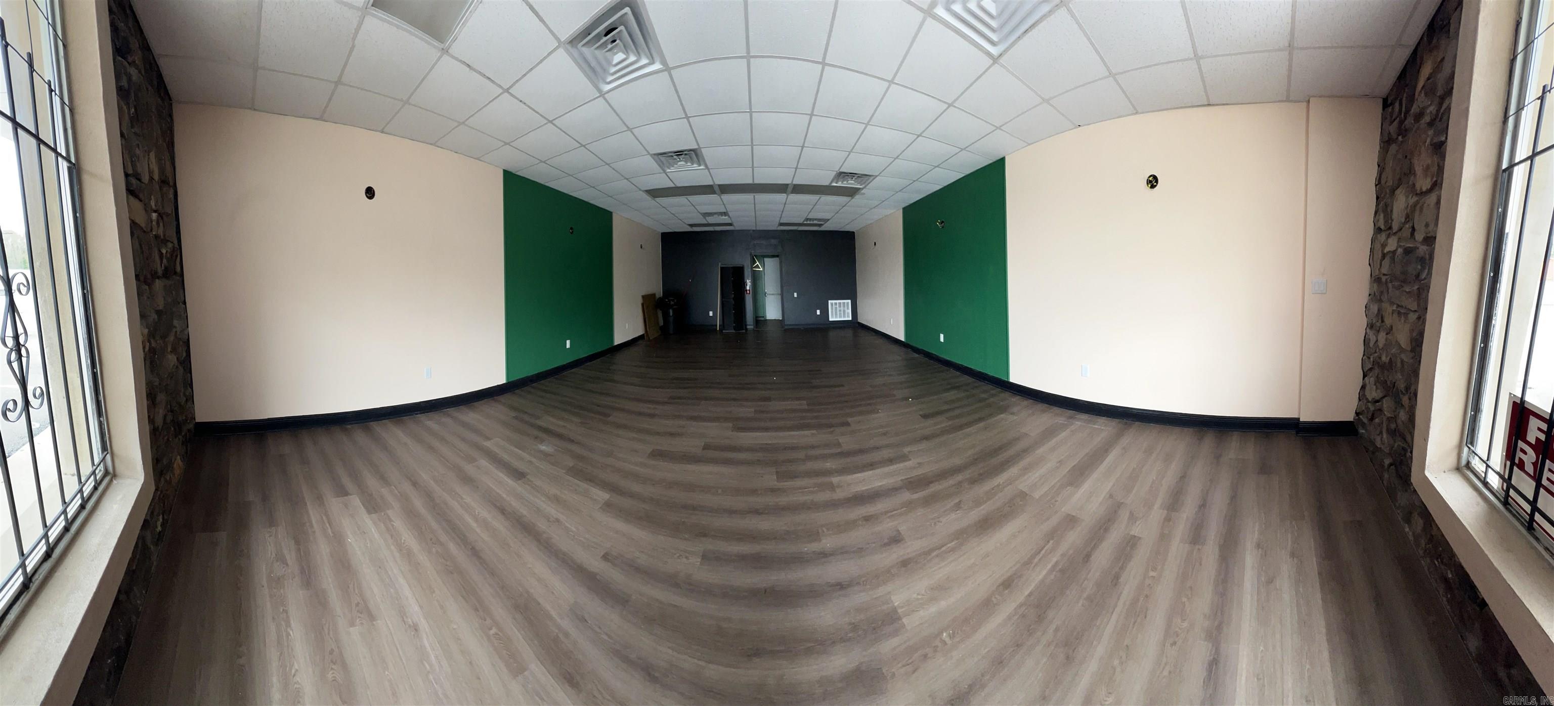 1N-13-27 - Residential Lease
