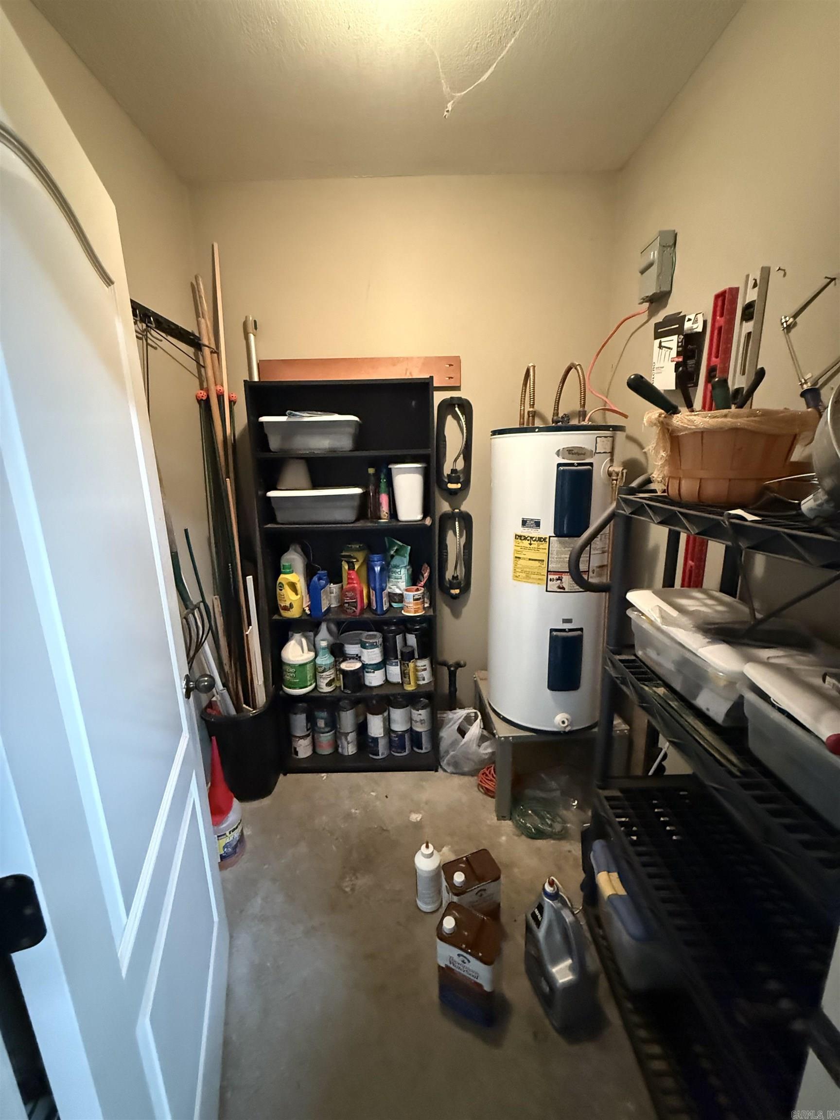 MADISON ESTATES - Residential