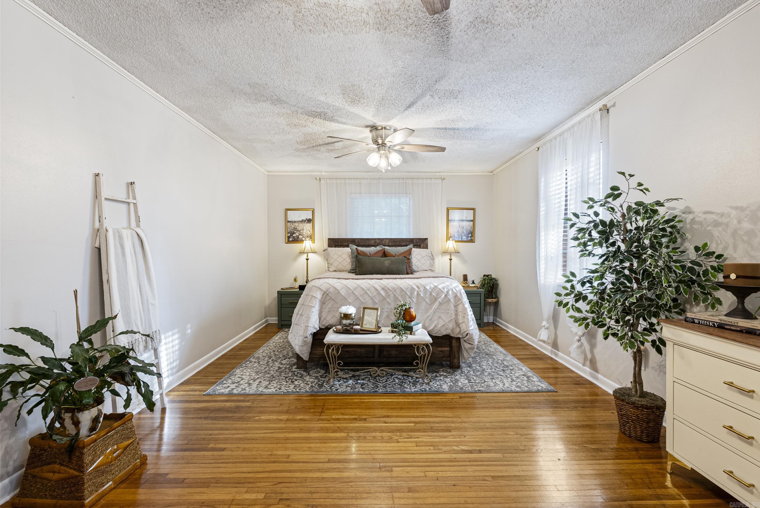 LYNNWOOD ACRES - Residential