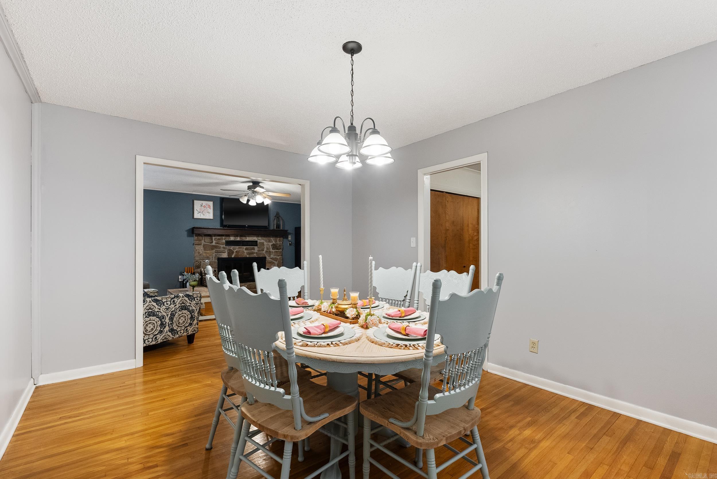 LYNNWOOD ACRES - Residential