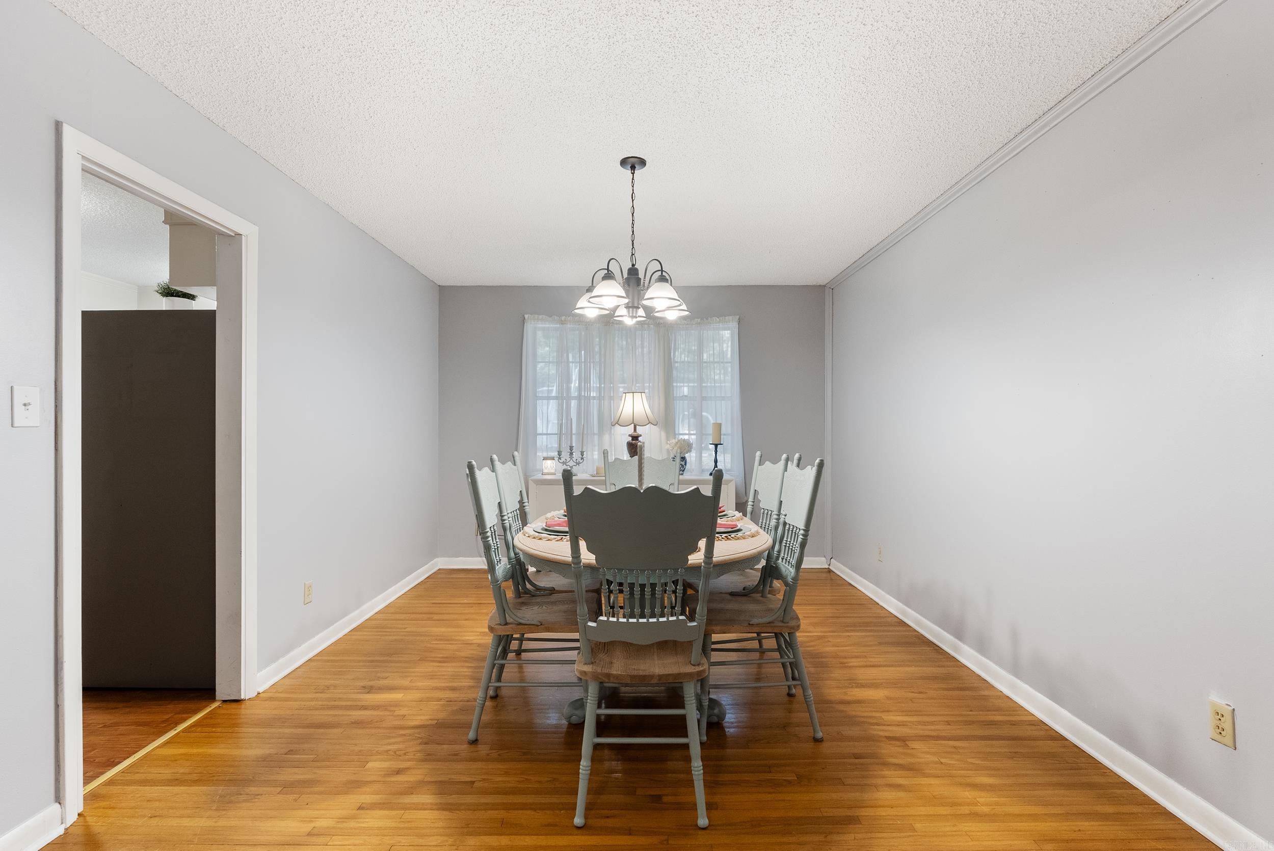 LYNNWOOD ACRES - Residential