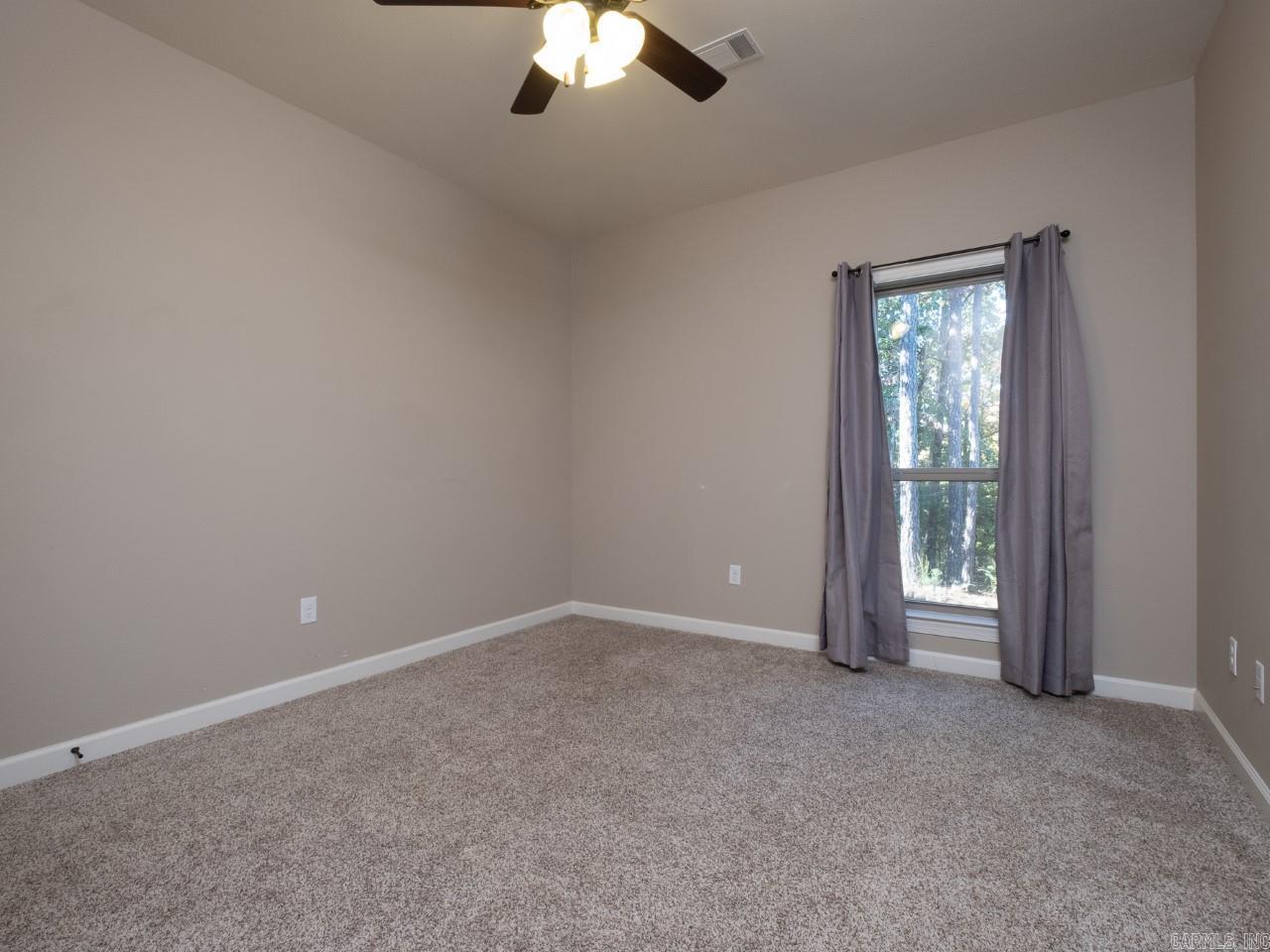 MAJESTIC POINTE - Residential