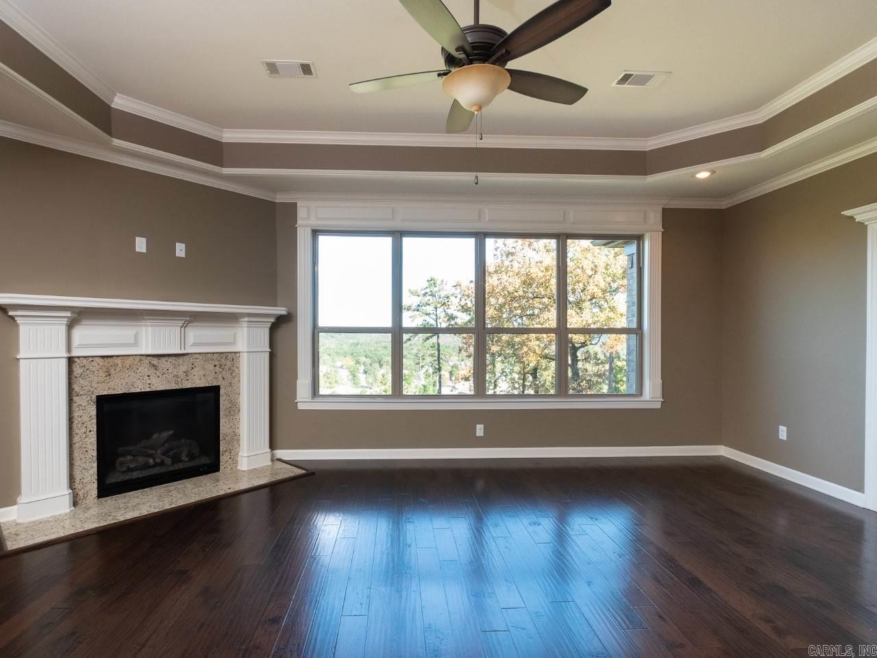 MAJESTIC POINTE - Residential