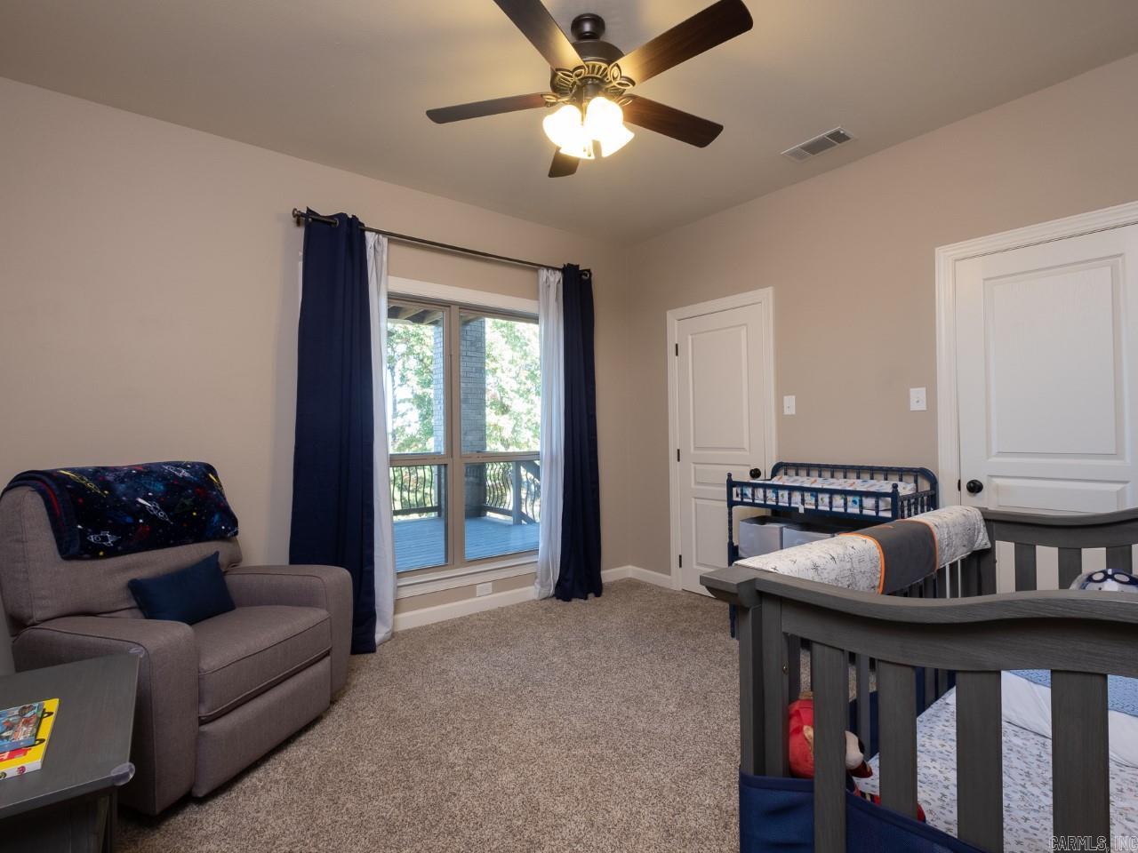 MAJESTIC POINTE - Residential