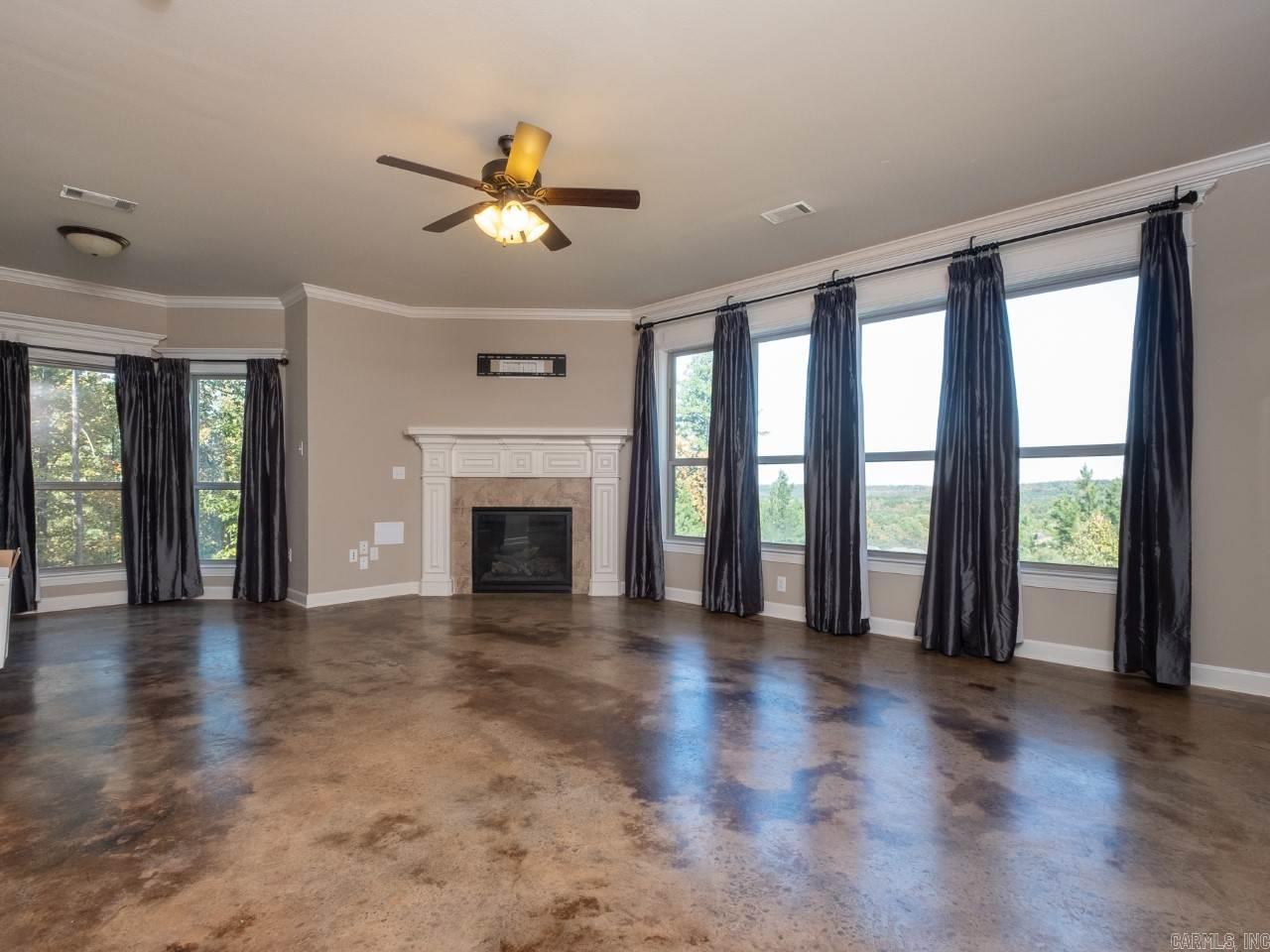 MAJESTIC POINTE - Residential