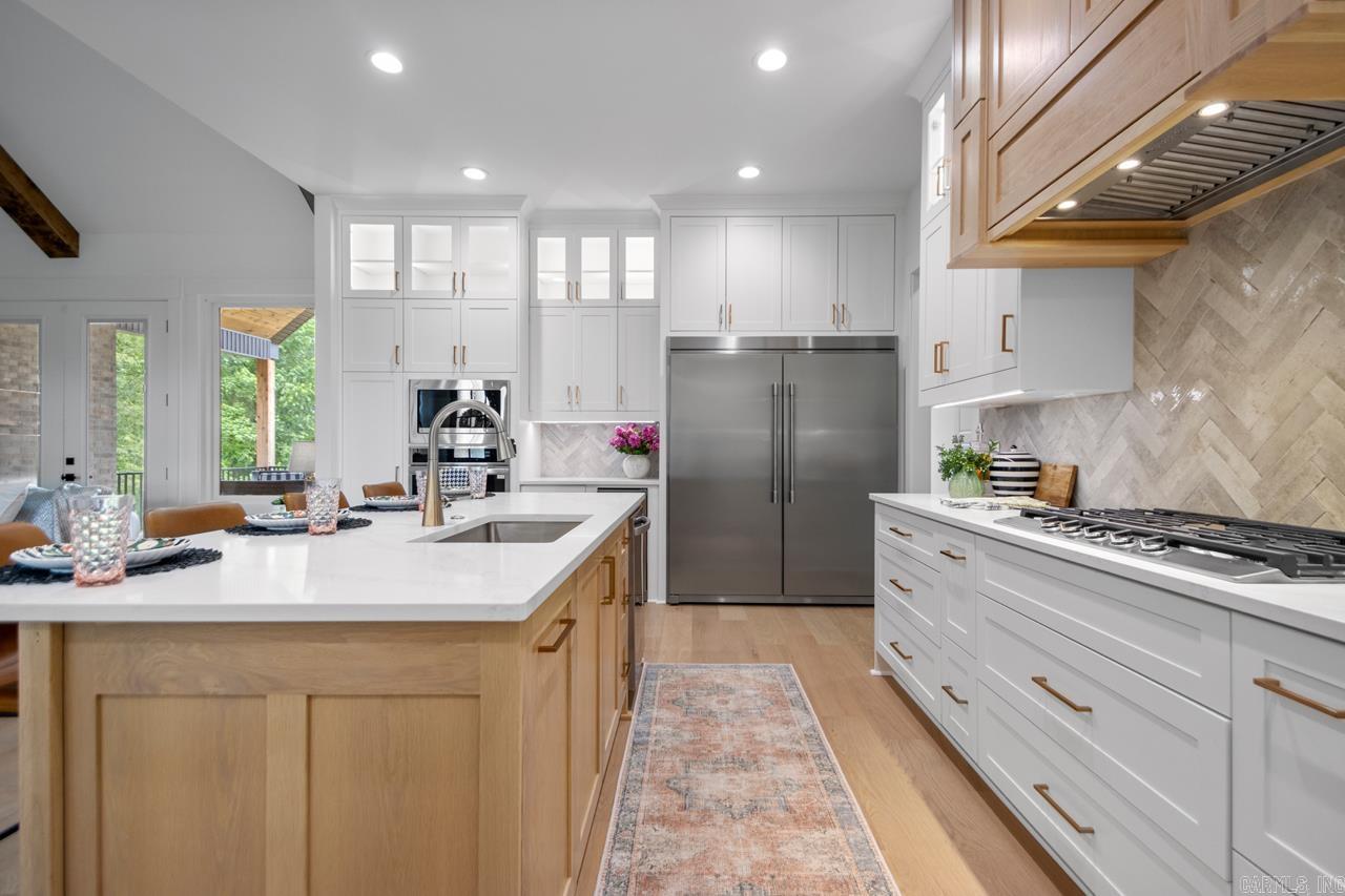 MEADOWLARKE ESTATES - Residential