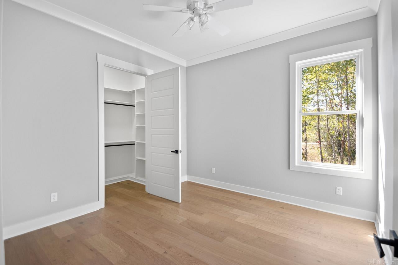 MEADOWLARKE ESTATES - Residential