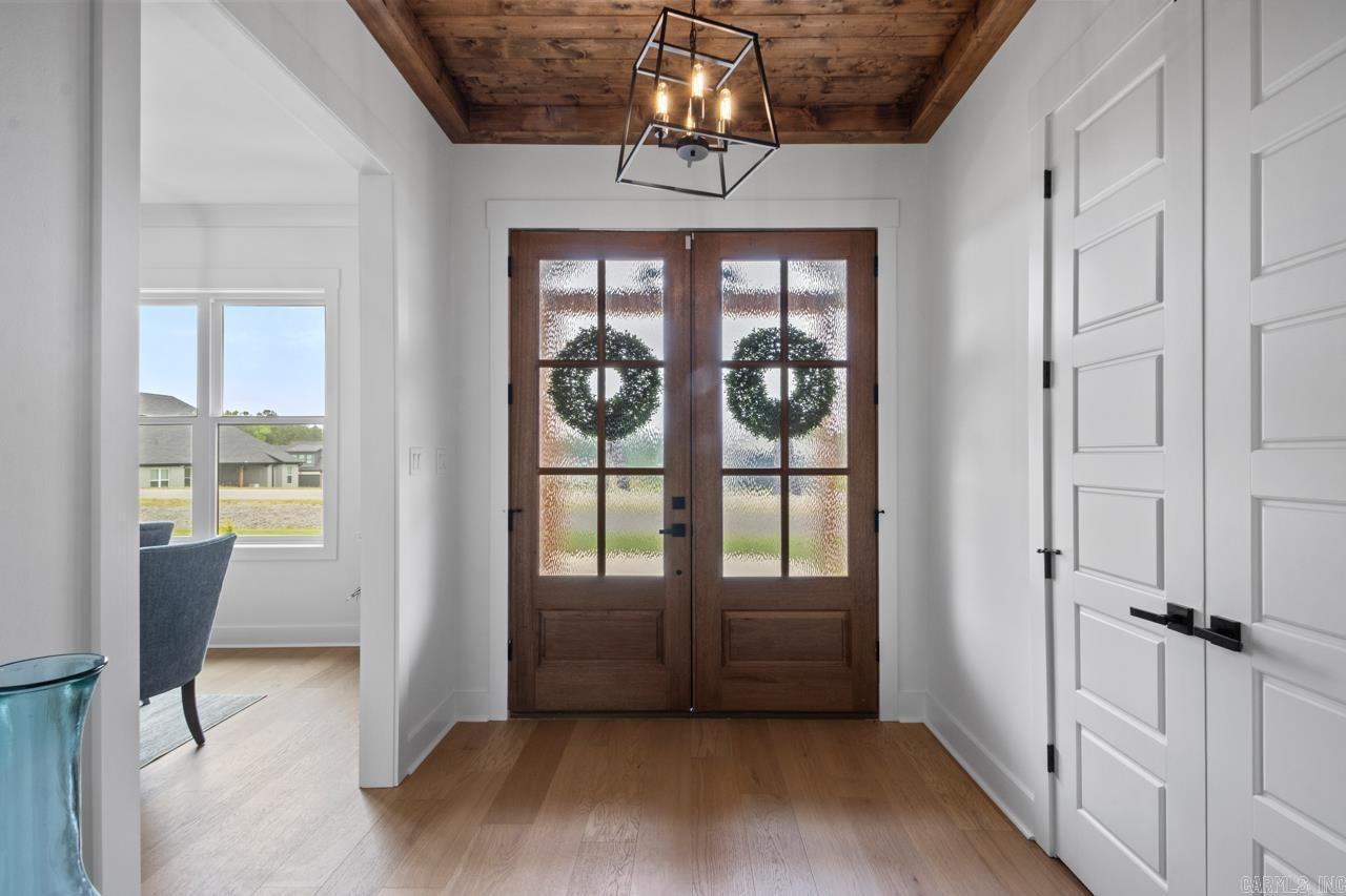 MEADOWLARKE ESTATES - Residential