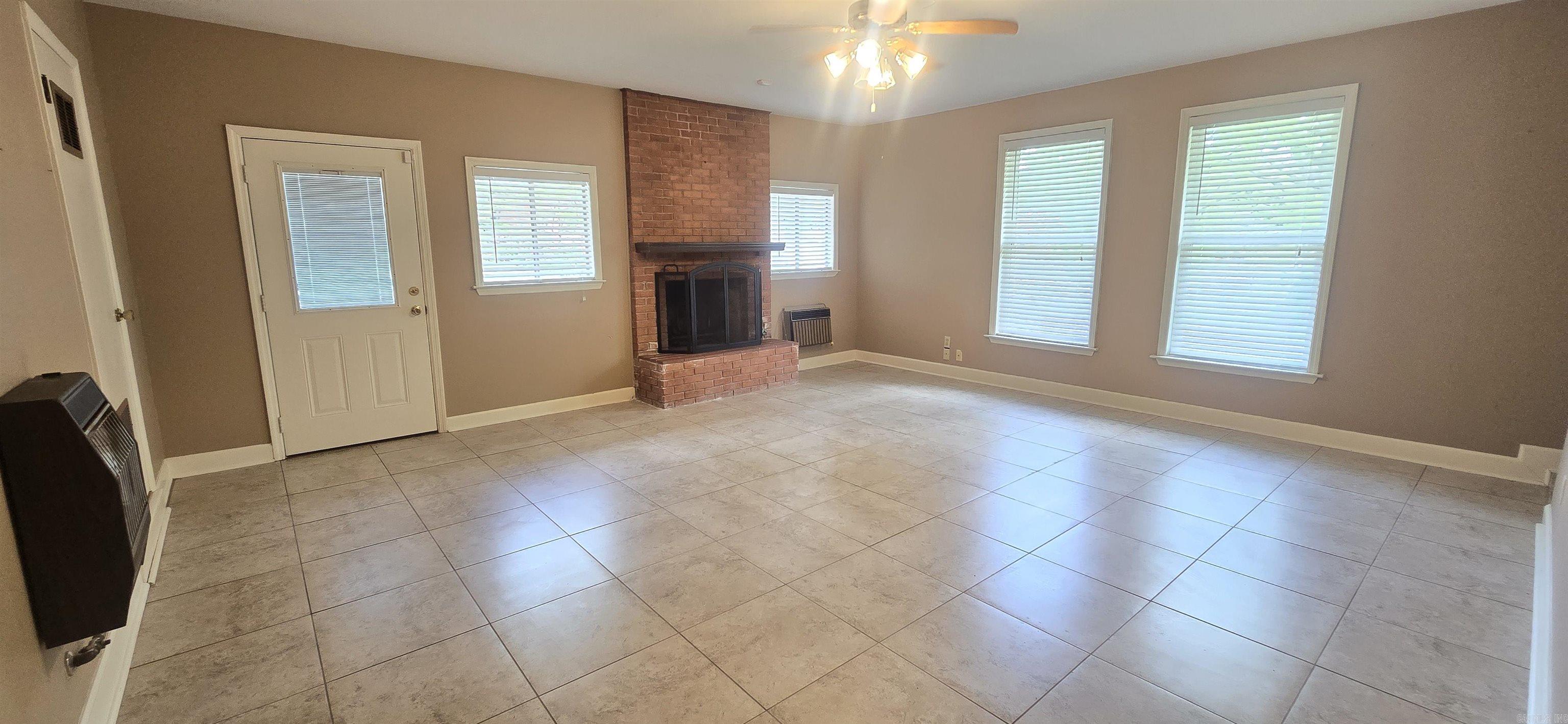 Briarwood - Residential Lease