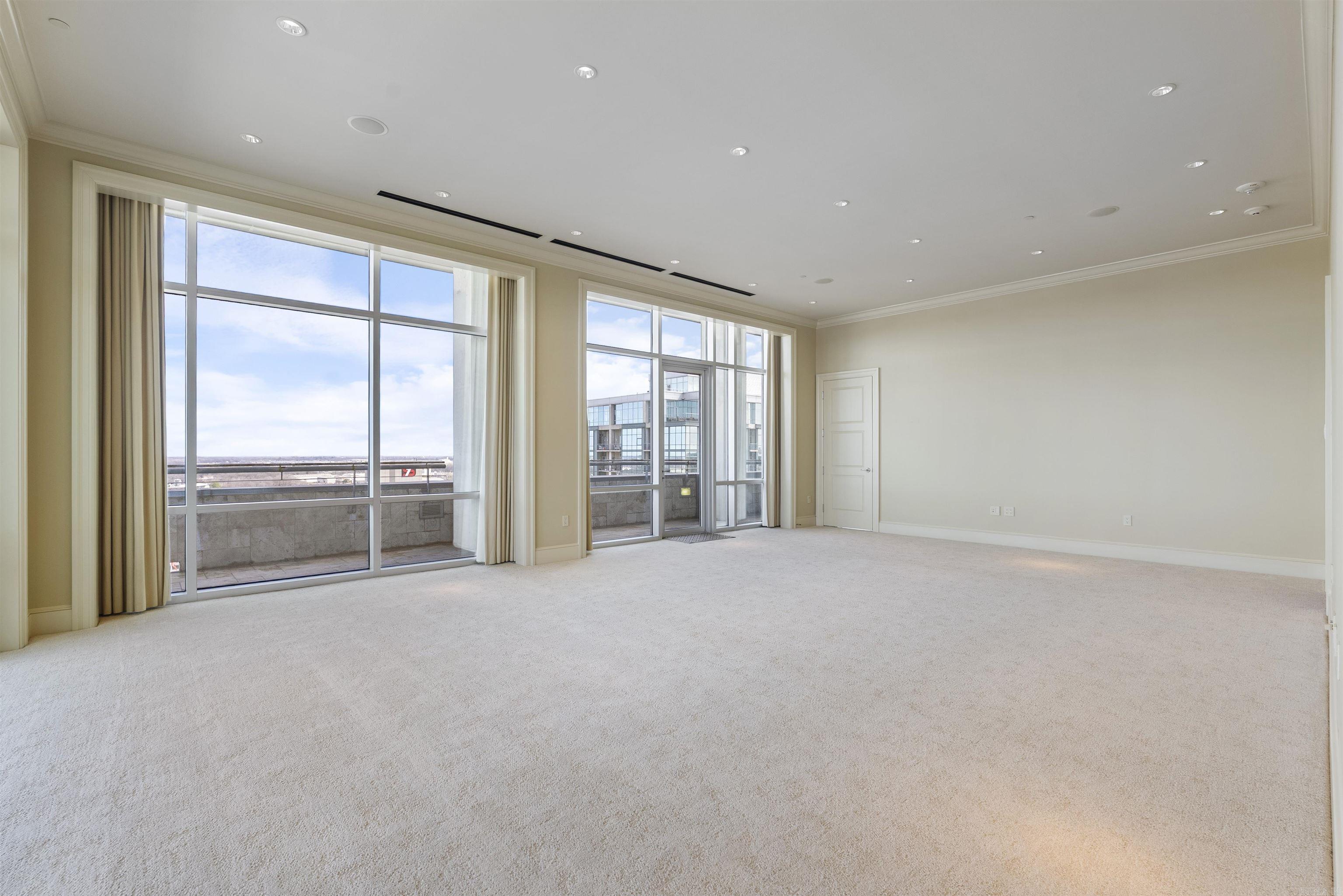 300 THIRD HPR - Residential
