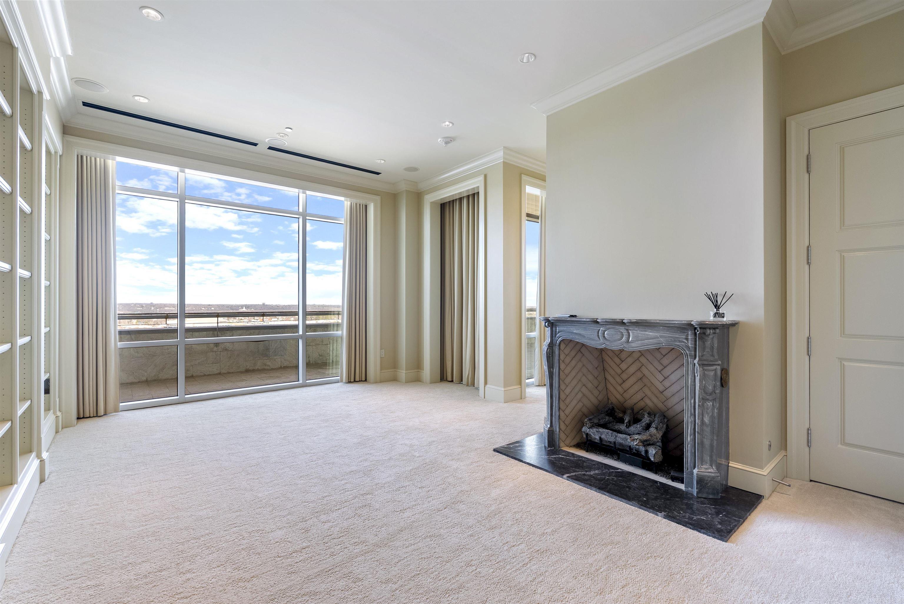 300 THIRD HPR - Residential