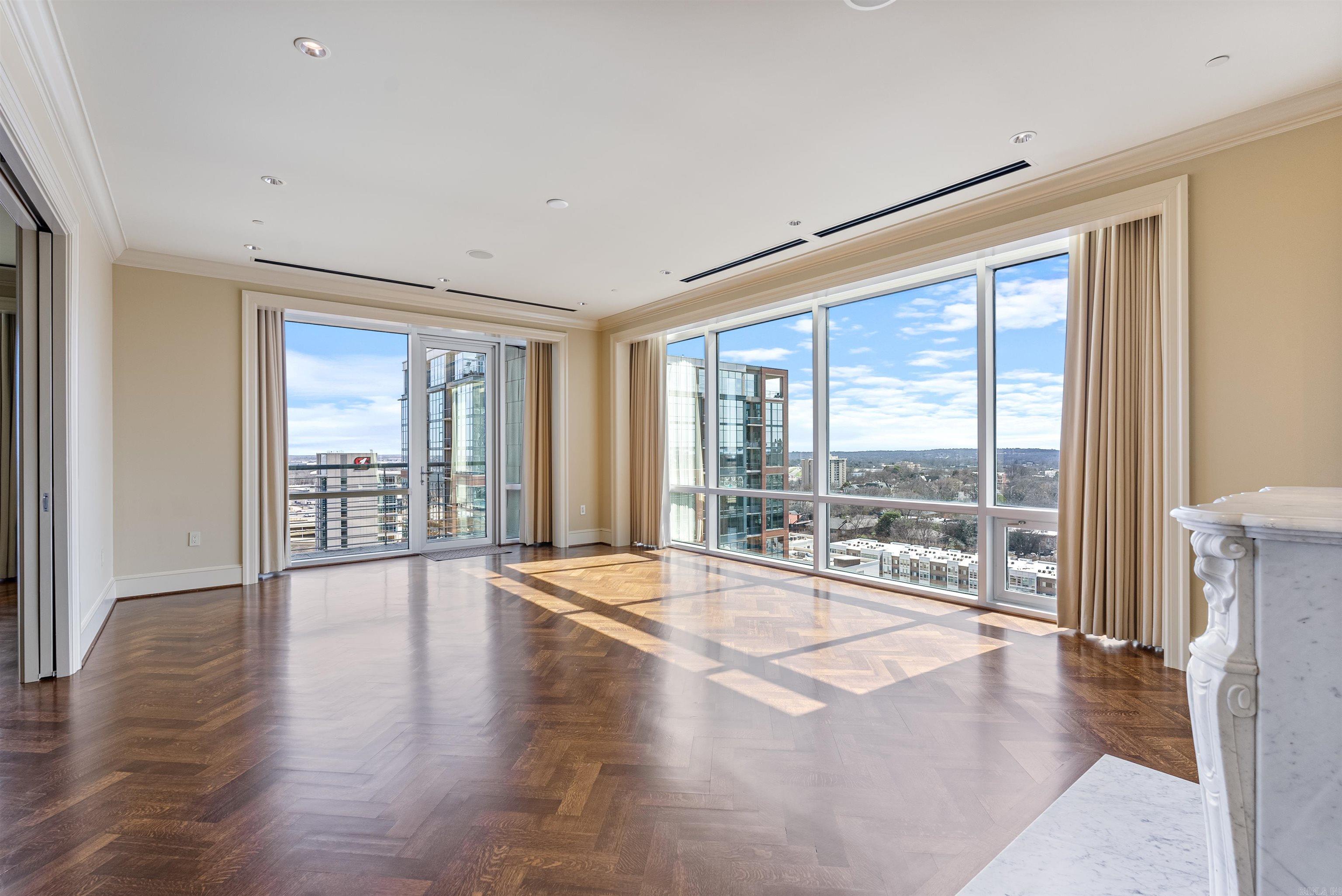 300 THIRD HPR - Residential