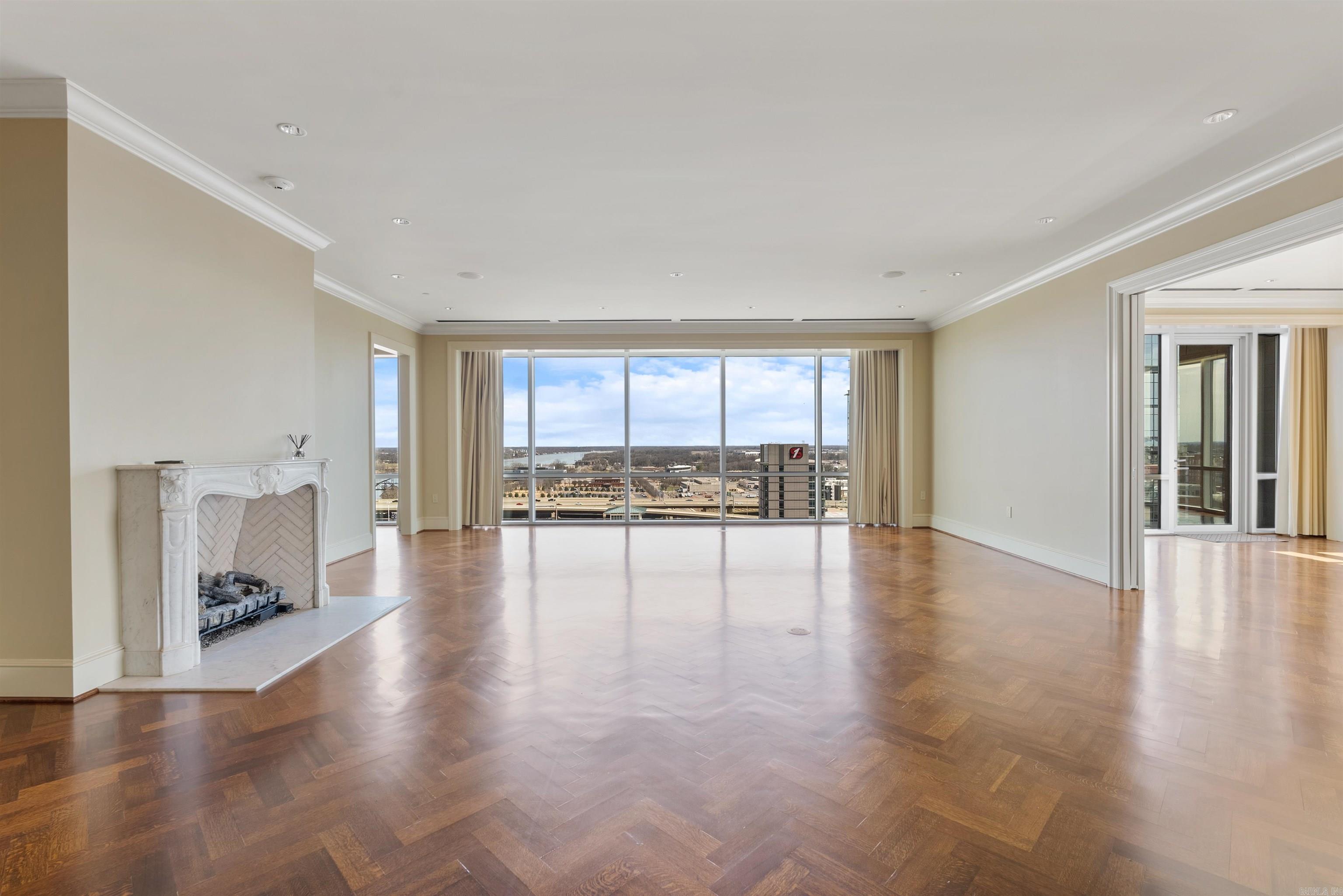 300 THIRD HPR - Residential