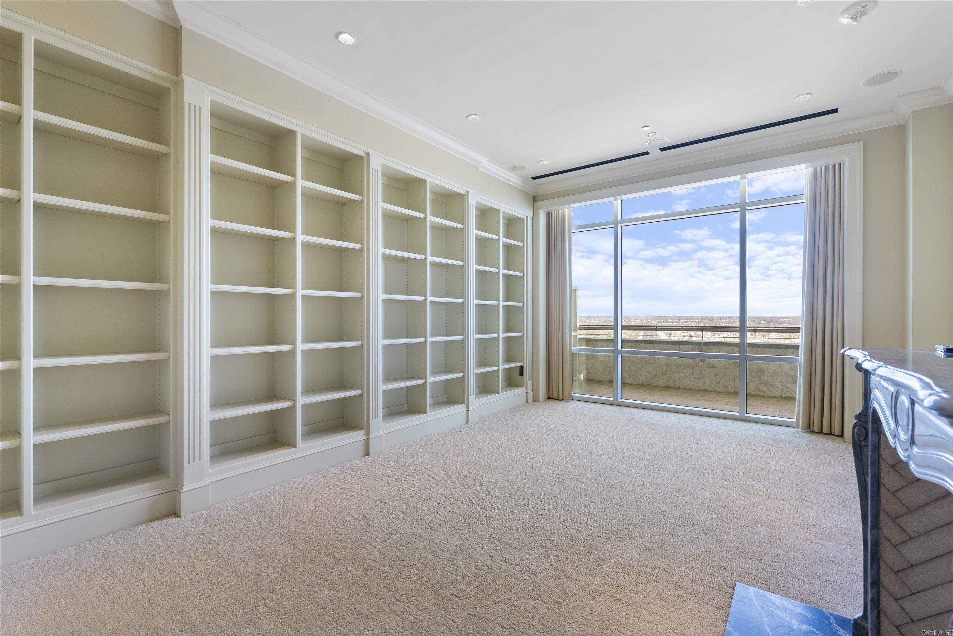 300 THIRD HPR - Residential