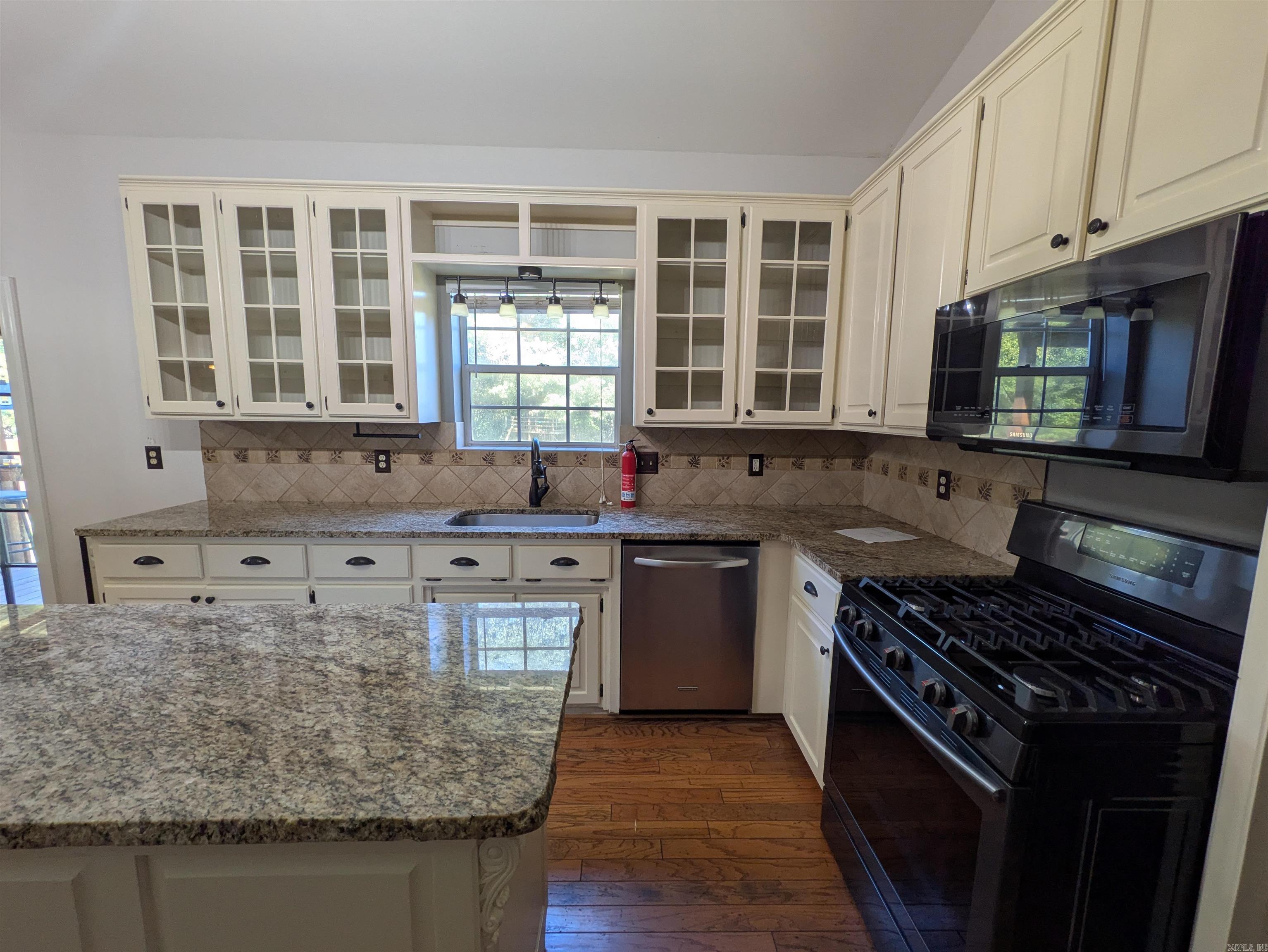 CEDAR HILLS - Residential