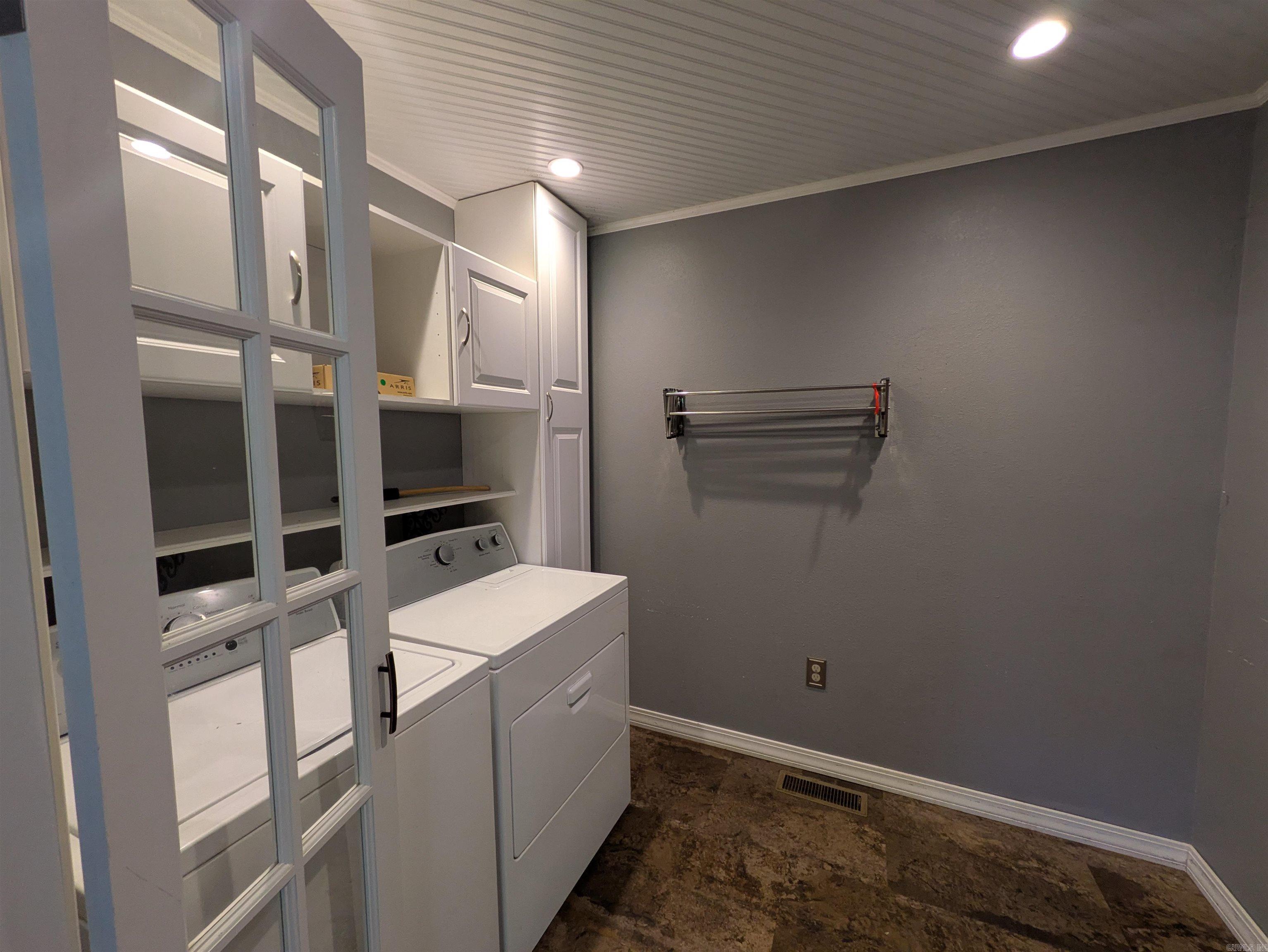 CEDAR HILLS - Residential