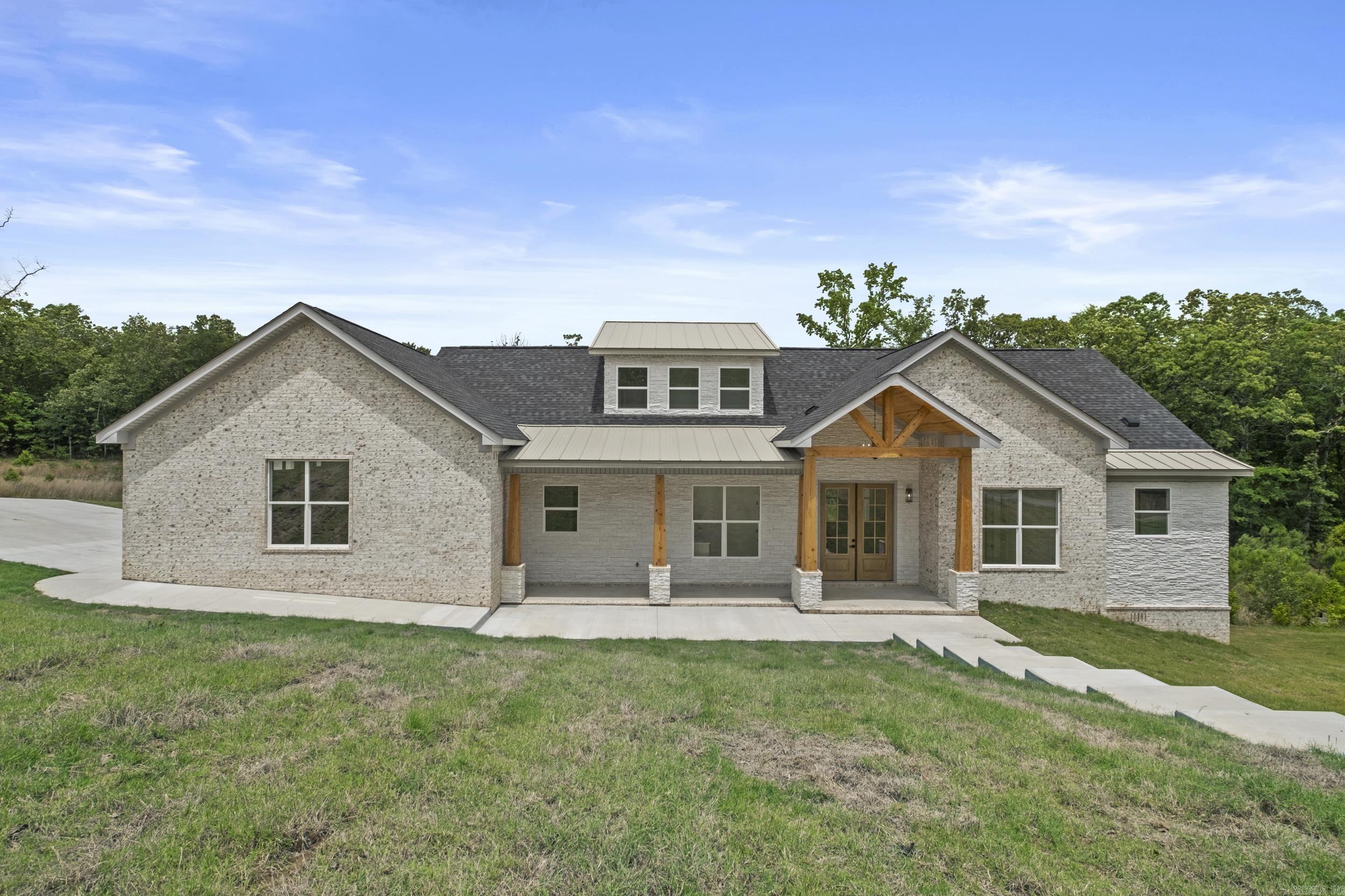 Sellers are offering $10,000 in buyers' closing costs and will pay for a rate buydown! Welcome to this stunning new construction home on a half an acre in the highly sought-after Creekside Subdivision of Sherwood! With 5 spacious bedrooms and 4.5 bathrooms, this home offers plenty of room for family living, entertaining, and relaxation. Featuring an open-concept layout, the kitchen seamlessly flows into the living and dining areas, creating a perfect space for gatherings. Enjoy the luxury of customizing your dream home with the ability to select your own finishes, from flooring and countertops to cabinetry and paint colors. This home is designed with modern living in mind, offering high-end details, top-of-the-line appliances, and energy-efficient features. Located in a peaceful neighborhood with access to local parks, top-rated schools, and convenient amenities, this home is the ideal place to create lasting memories. Don’t miss out on the opportunity to make this your own!