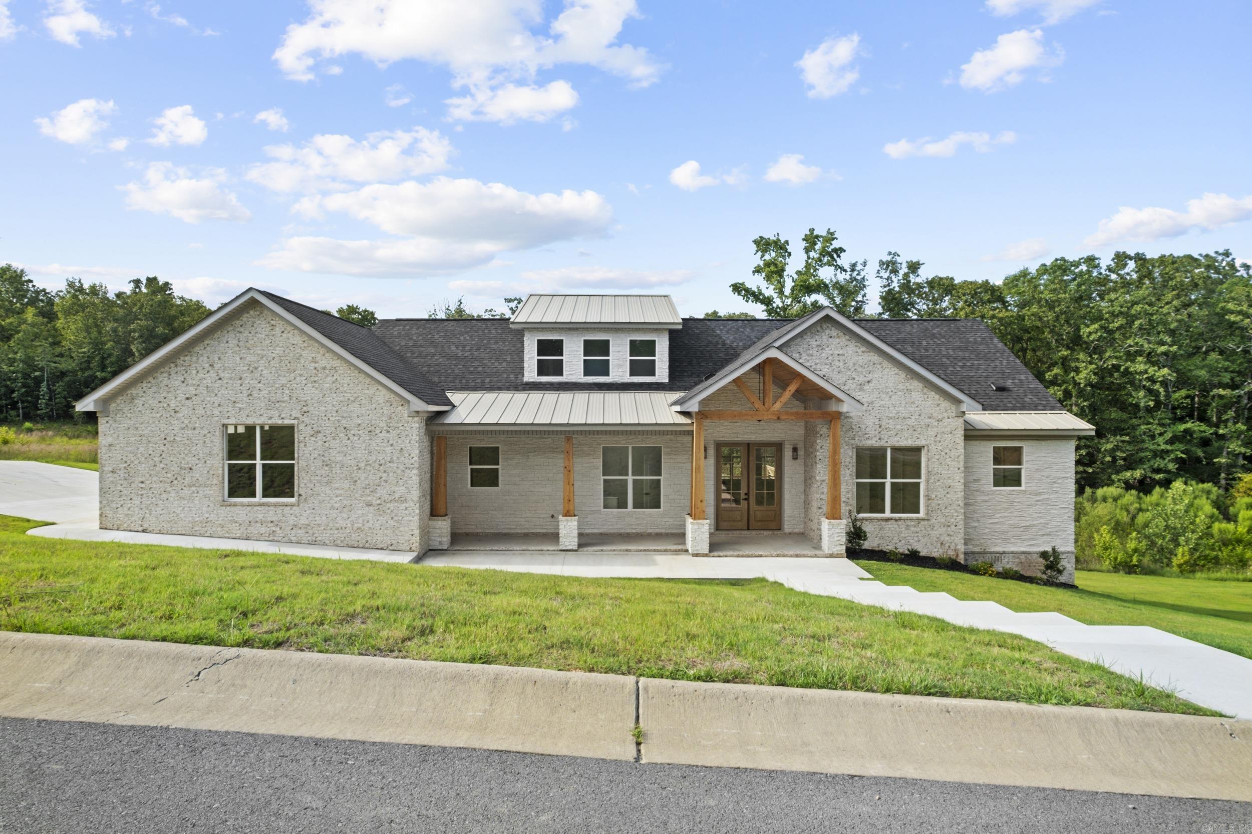 Sellers are offering $10,000 in buyers' closing costs and will pay for a rate buydown! Welcome to this stunning new construction home on a half an acre in the highly sought-after Creekside Subdivision of Sherwood! With 5 spacious bedrooms and 4.5 bathrooms, this home offers plenty of room for family living, entertaining, and relaxation. Featuring an open-concept layout, the kitchen seamlessly flows into the living and dining areas, creating a perfect space for gatherings. This home is designed with modern living in mind, offering high-end details, top-of-the-line appliances, and energy-efficient features. Located in a peaceful neighborhood with access to local parks, and convenient amenities, this home is the ideal place to create lasting memories. Donāt miss out on the opportunity to make this your own!
