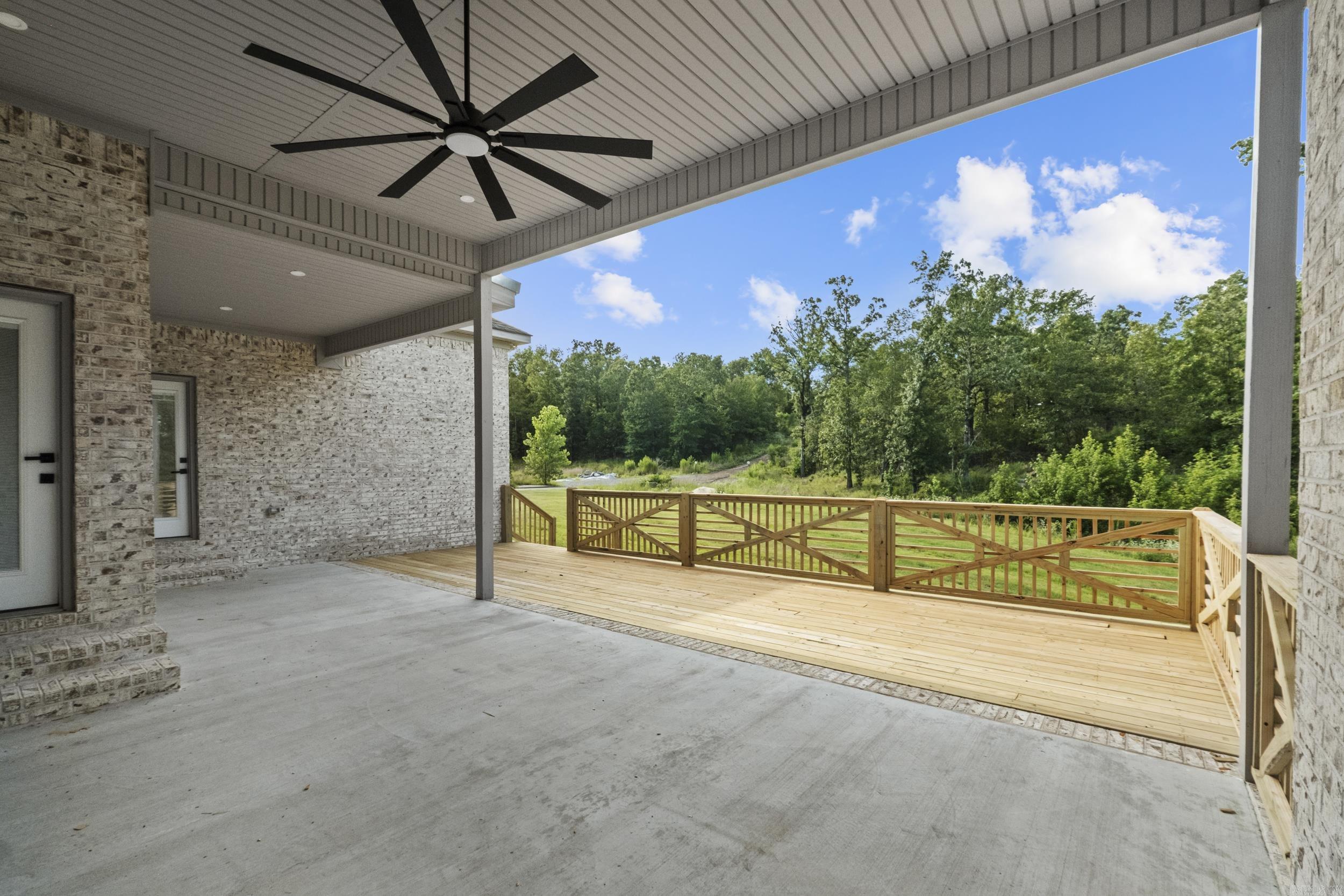 CREEKSIDE ADDN - Residential