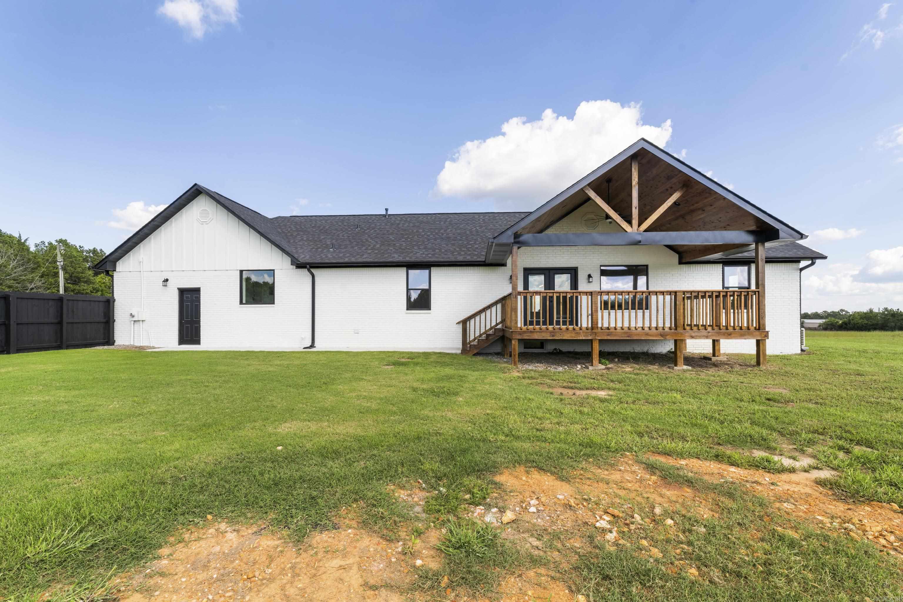 Heber Springs Outside - Residential