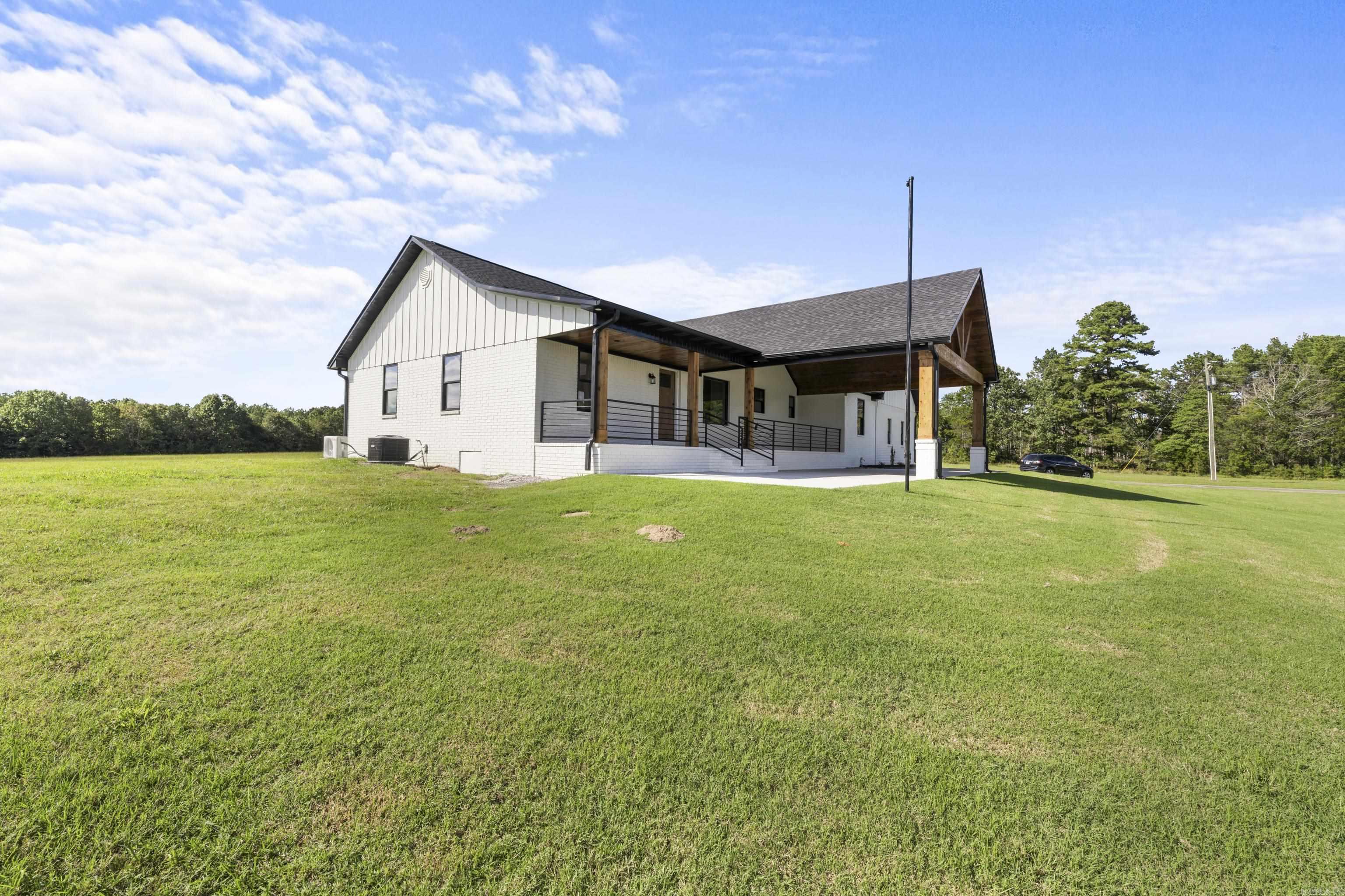 Heber Springs Outside - Residential