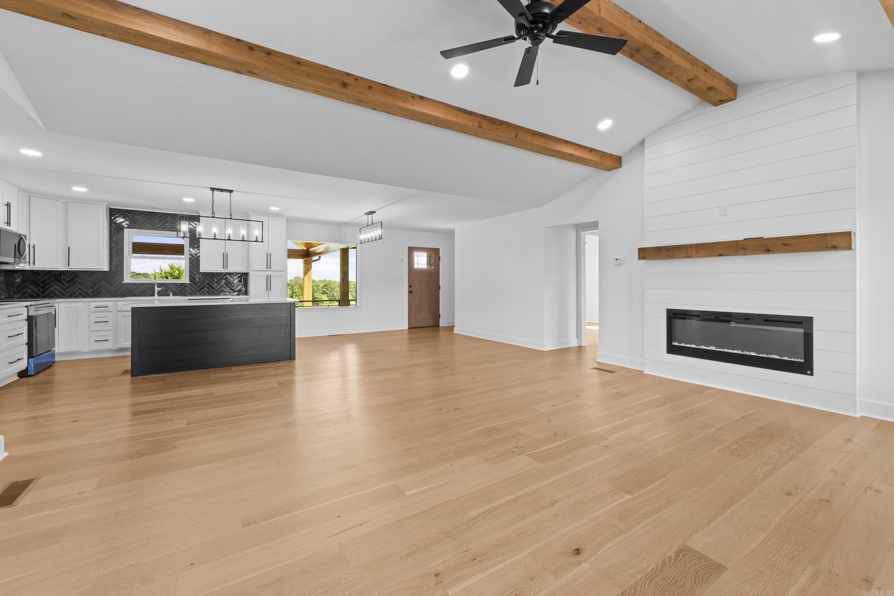 Heber Springs Outside - Residential