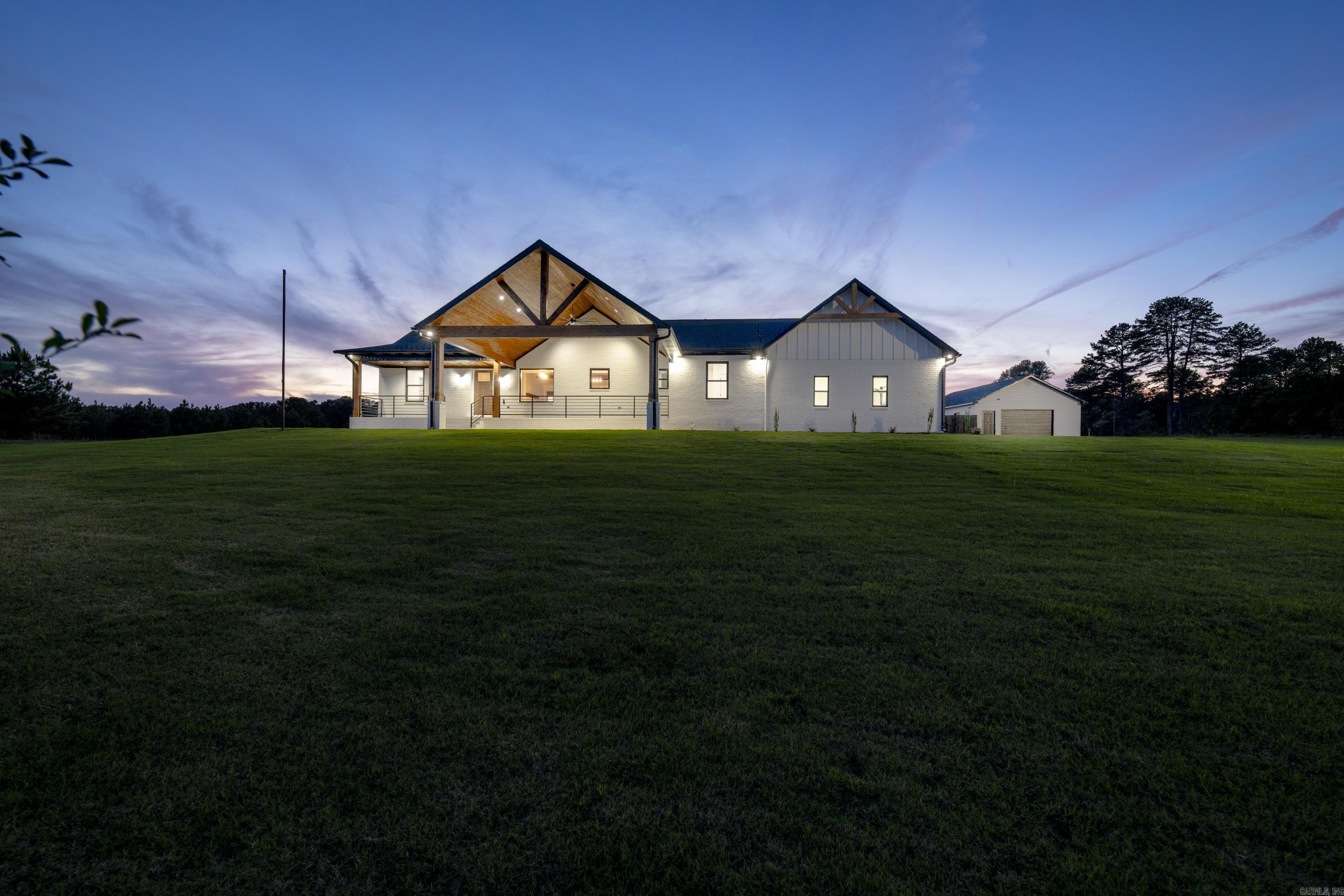 Heber Springs Outside - Residential